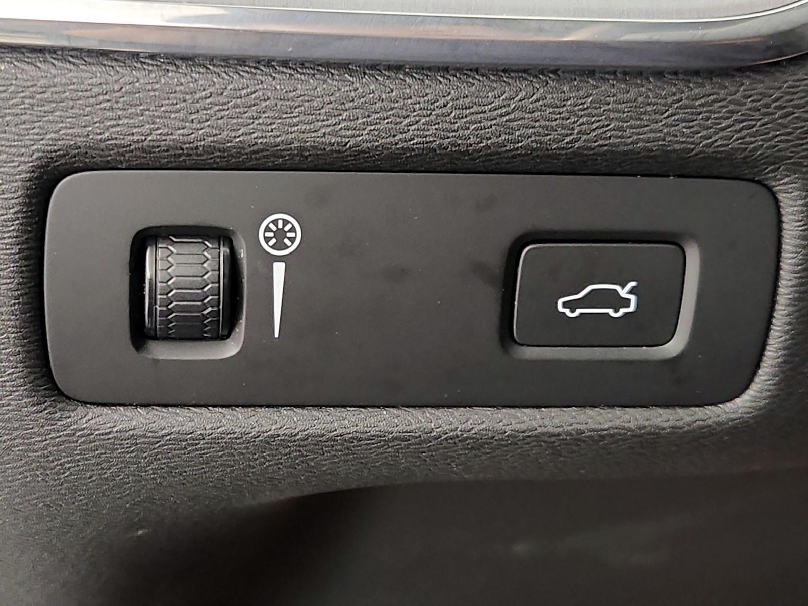 2020 Volvo XC60 Momentum - Photo 14