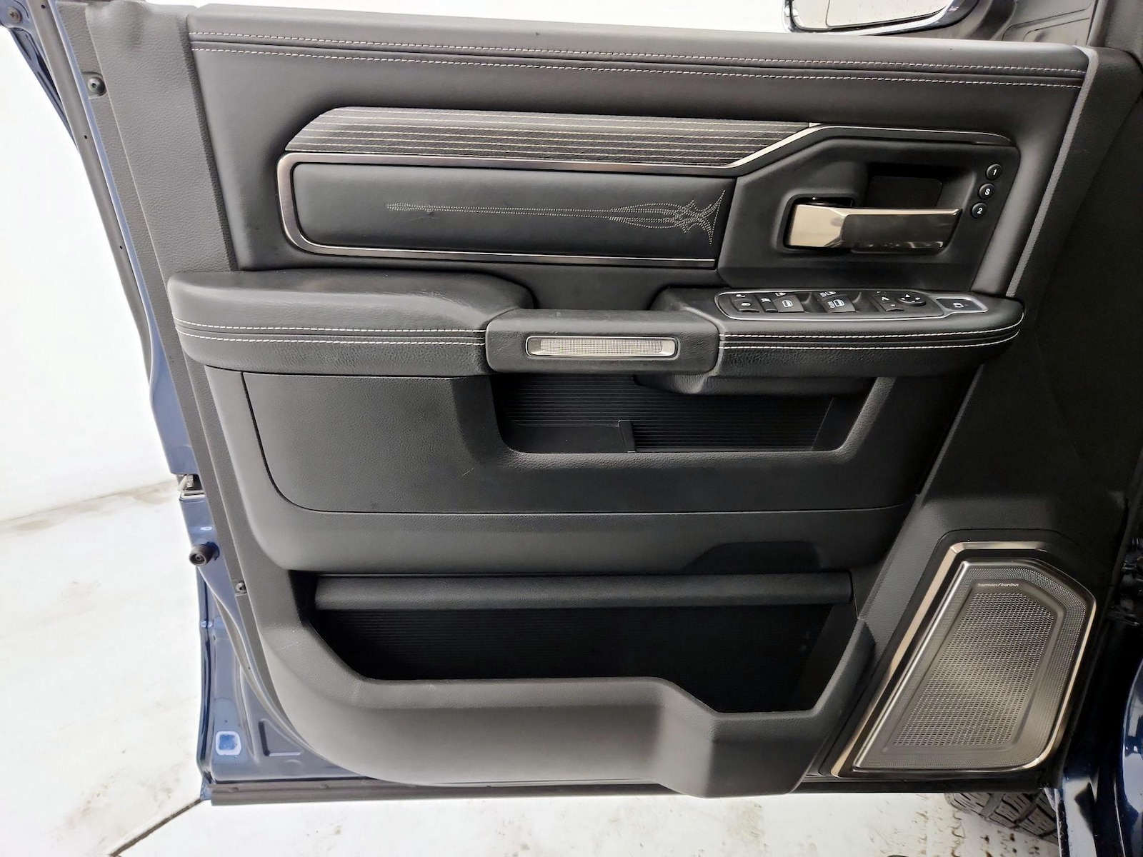 2020 RAM Ram 2500 Pickup Laramie Limited - Photo 13