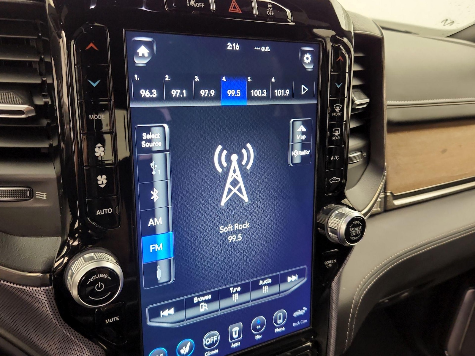 2020 RAM Ram 2500 Pickup Laramie Limited - Photo 16