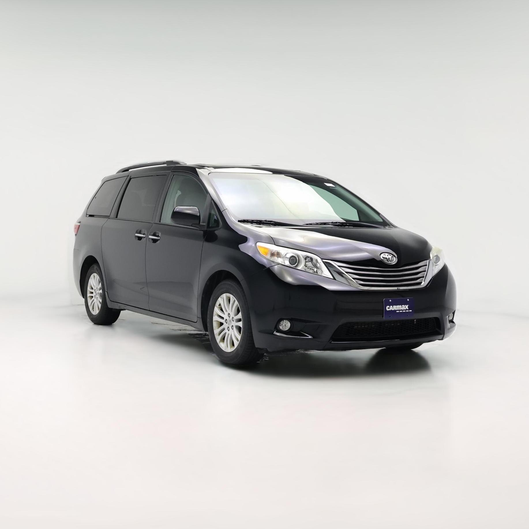 Thumbnail: 2015 Toyota Sienna - 1