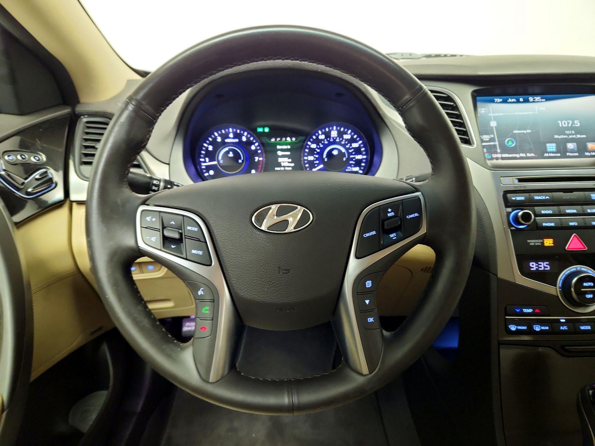 Thumbnail: 2016 Hyundai Azera - 10