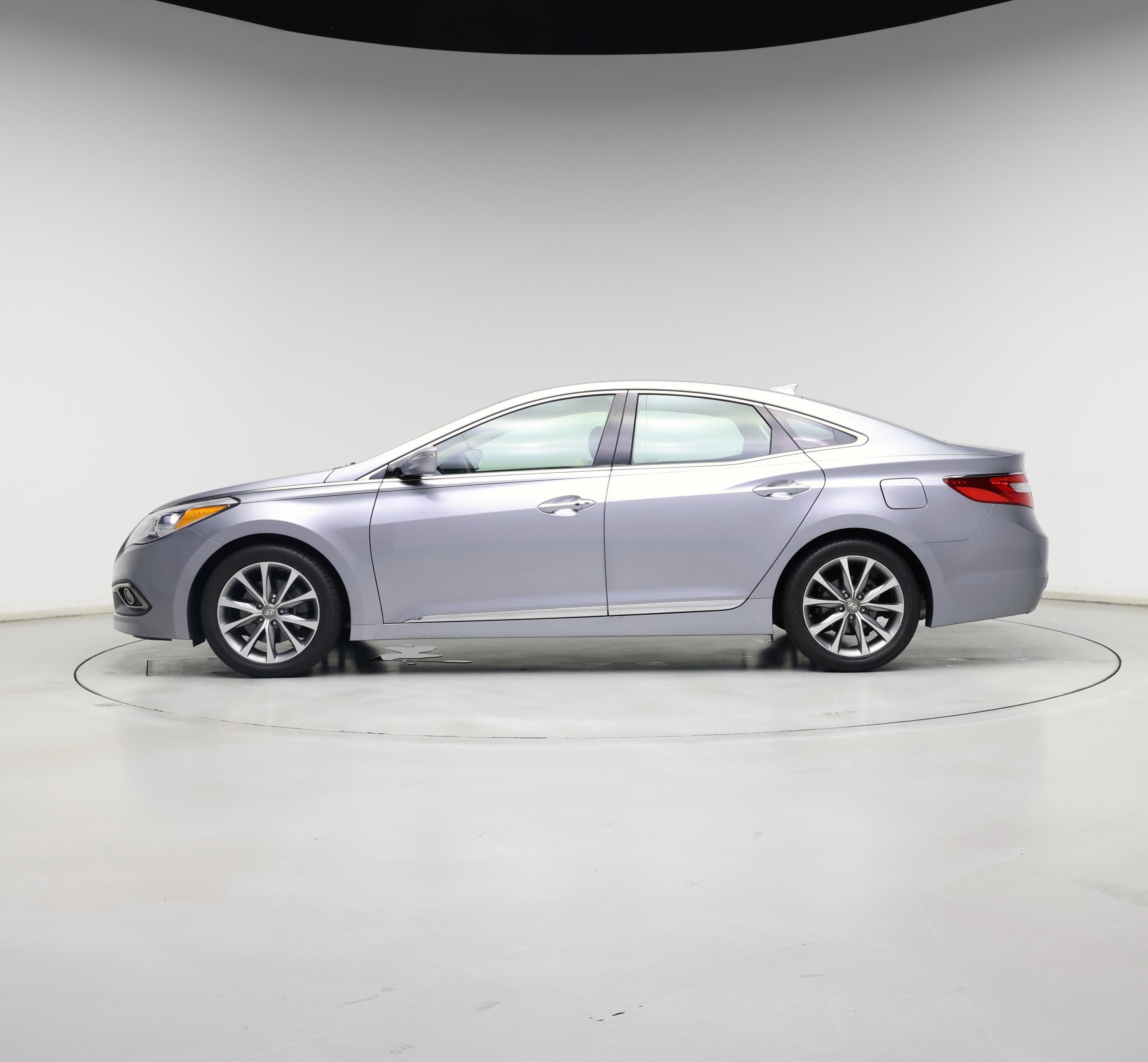 Thumbnail: 2016 Hyundai Azera - 3