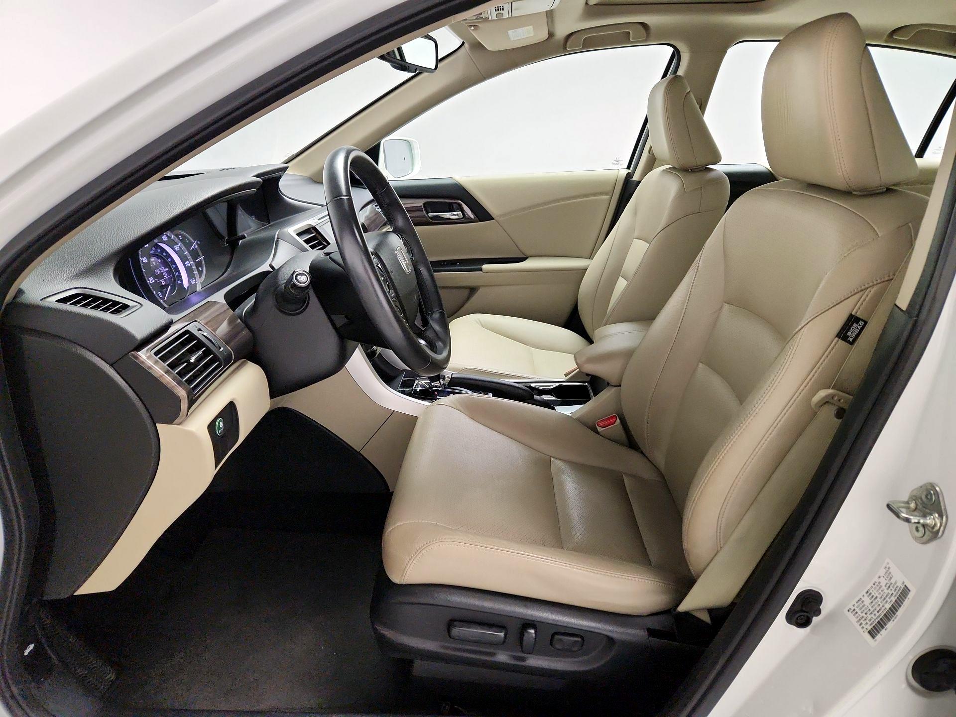 Thumbnail: 2016 Honda Accord - 11