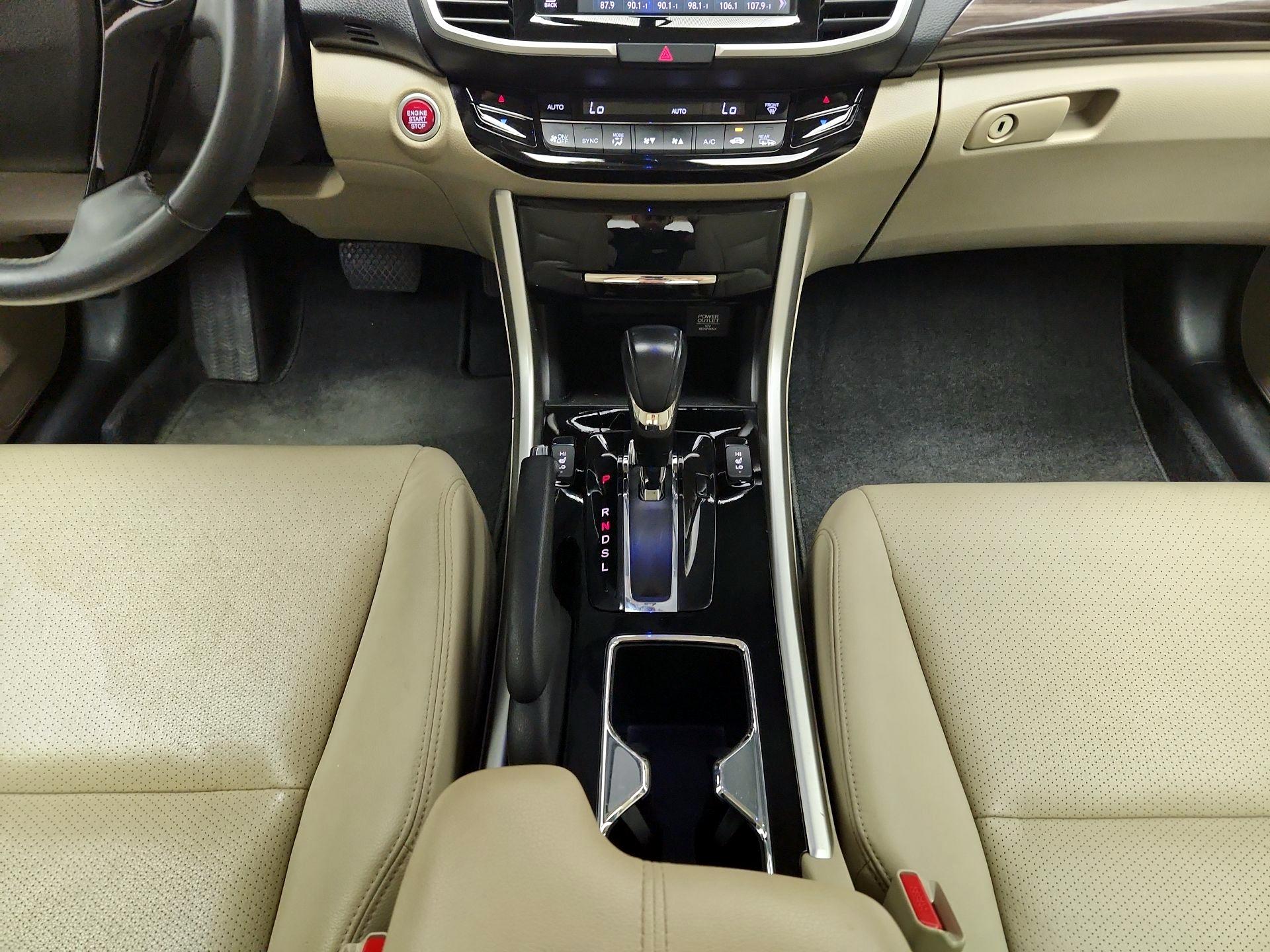 Thumbnail: 2016 Honda Accord - 17