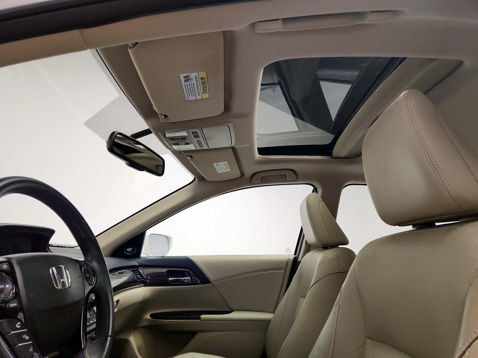 Thumbnail: 2016 Honda Accord - 19
