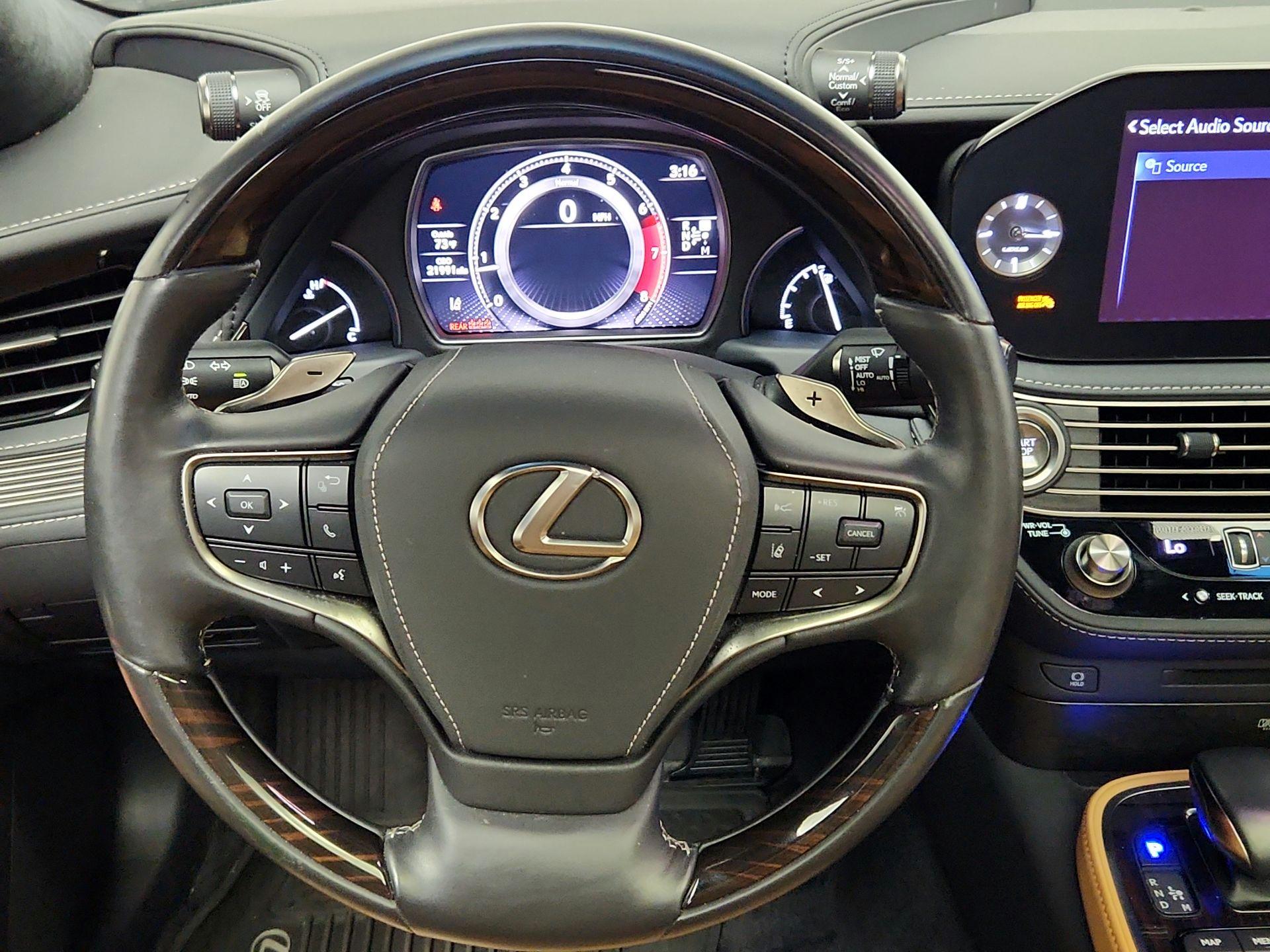 Thumbnail: 2021 Lexus LS - 10