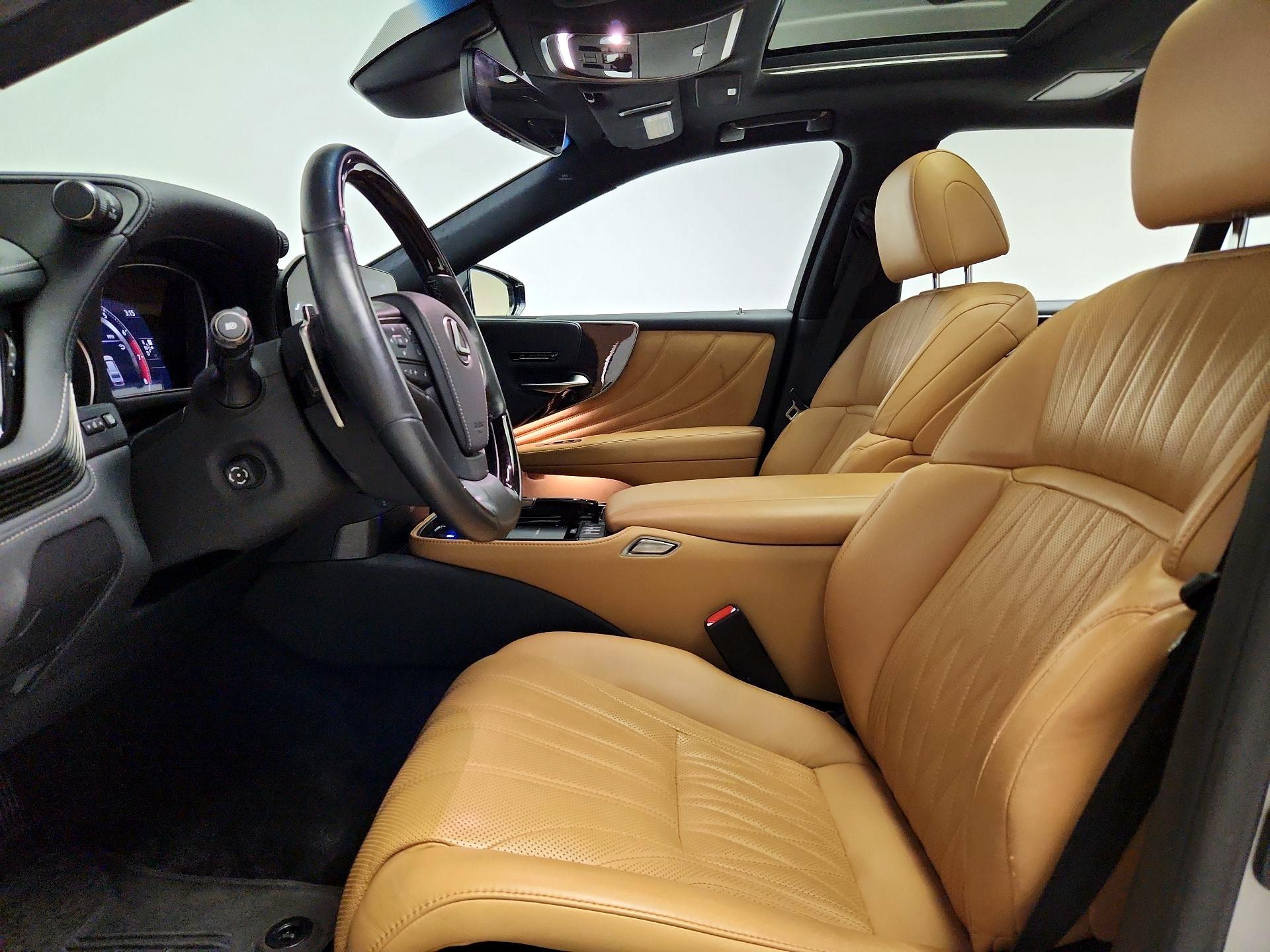 Thumbnail: 2021 Lexus LS - 11