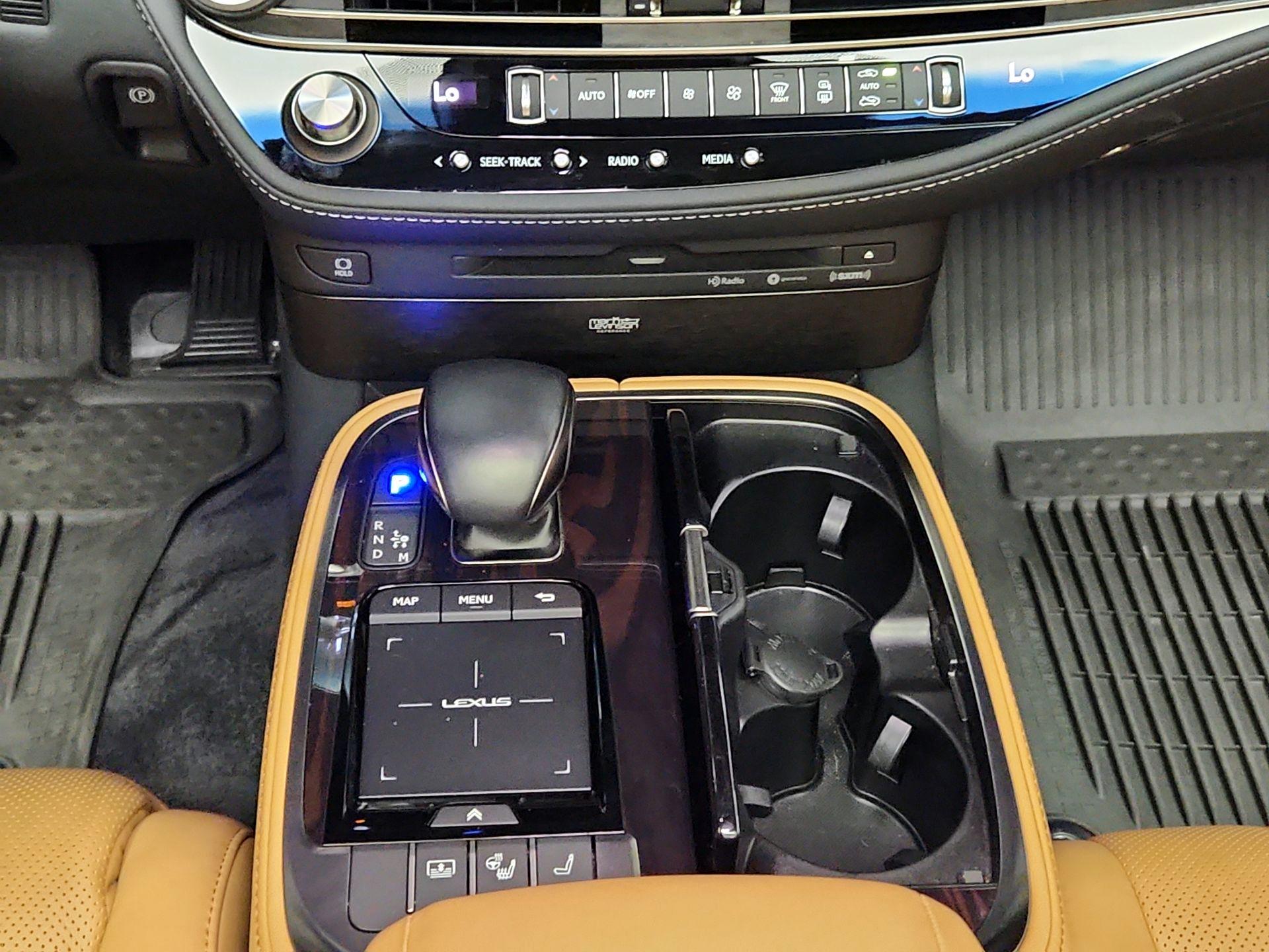 Thumbnail: 2021 Lexus LS - 18