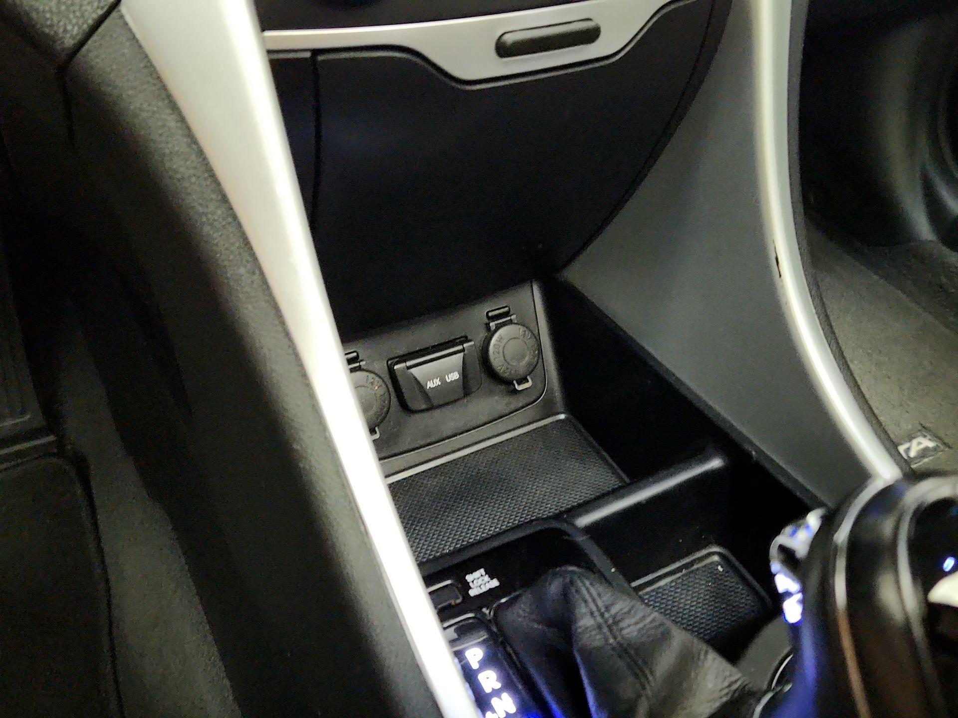 Thumbnail: 2014 Hyundai Sonata - 18