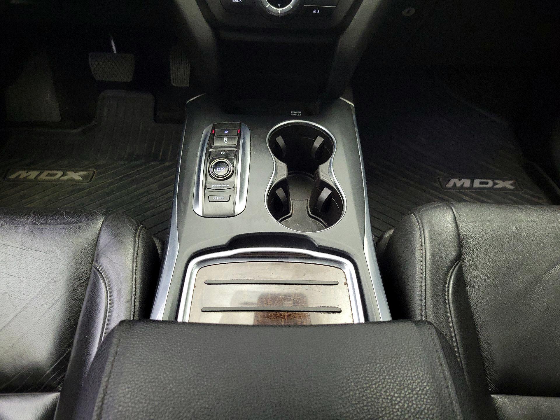 Thumbnail: 2019 Acura MDX - 17