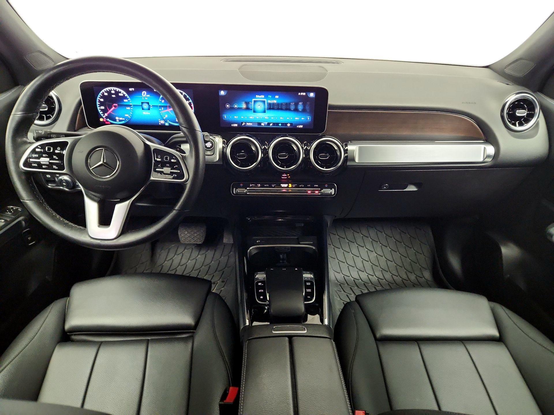 Thumbnail: 2020 Mercedes-Benz GLB - 9