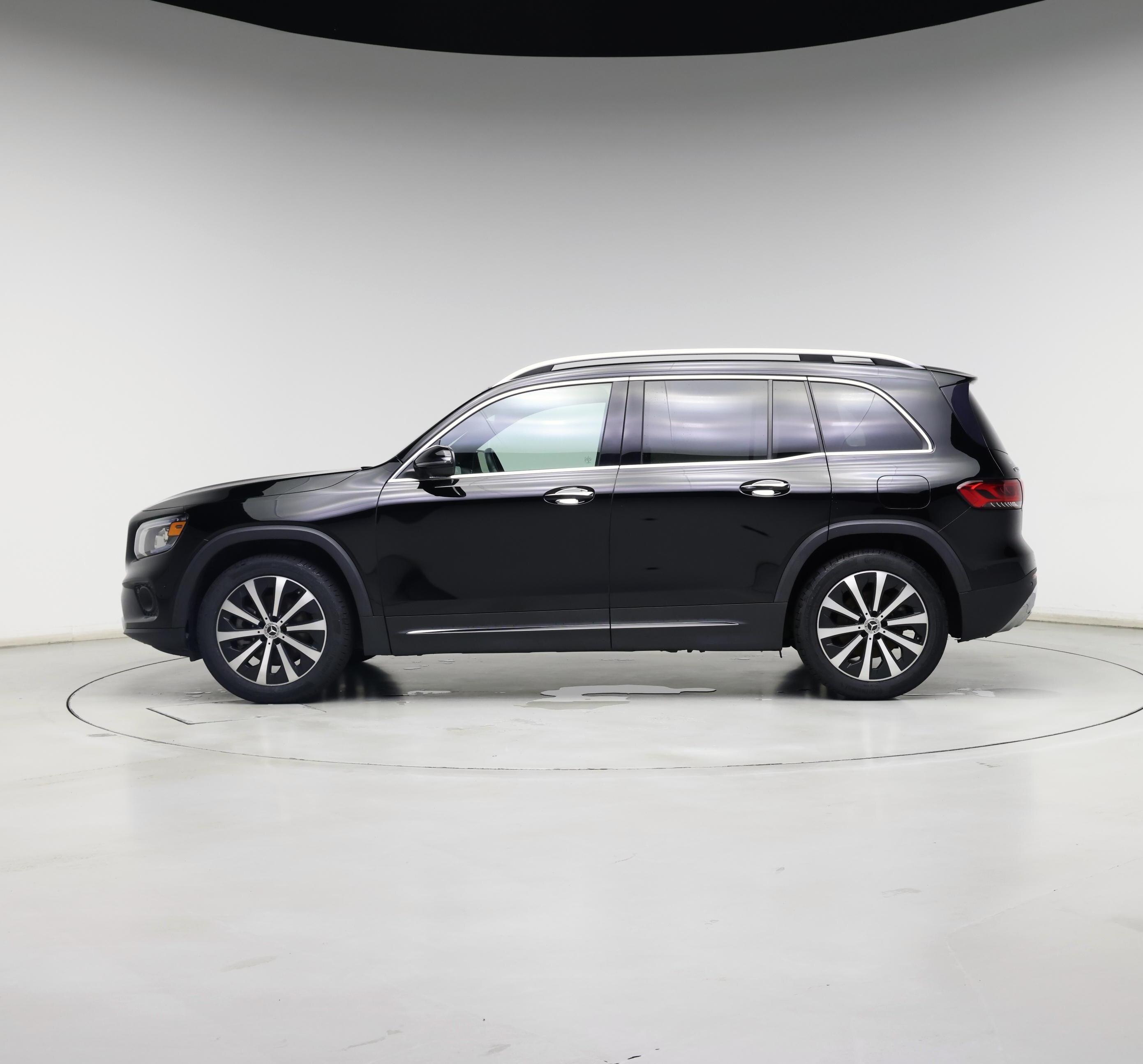 Thumbnail: 2020 Mercedes-Benz GLB - 3