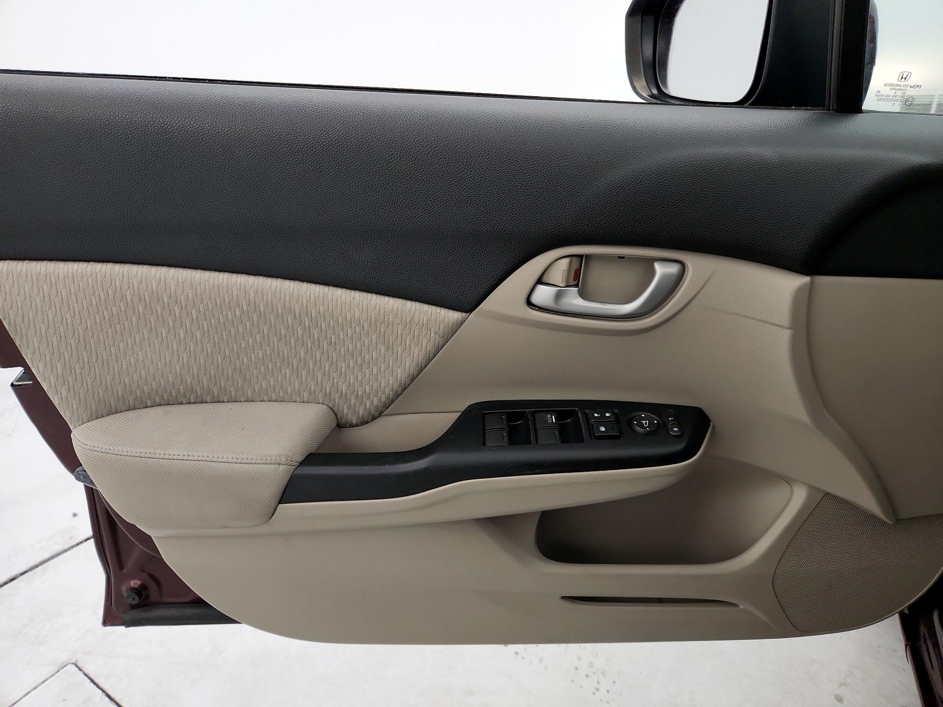 Thumbnail: 2014 Honda Civic - 12