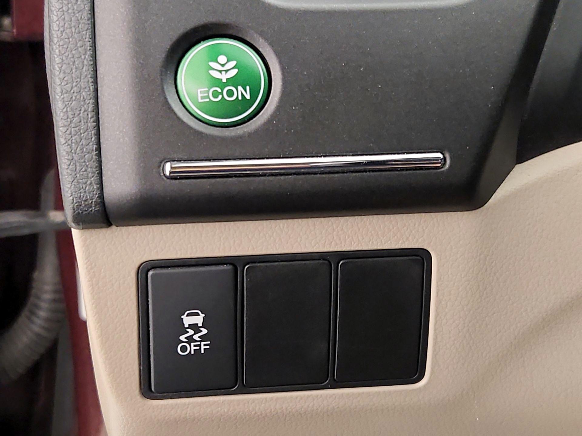 Thumbnail: 2014 Honda Civic - 13