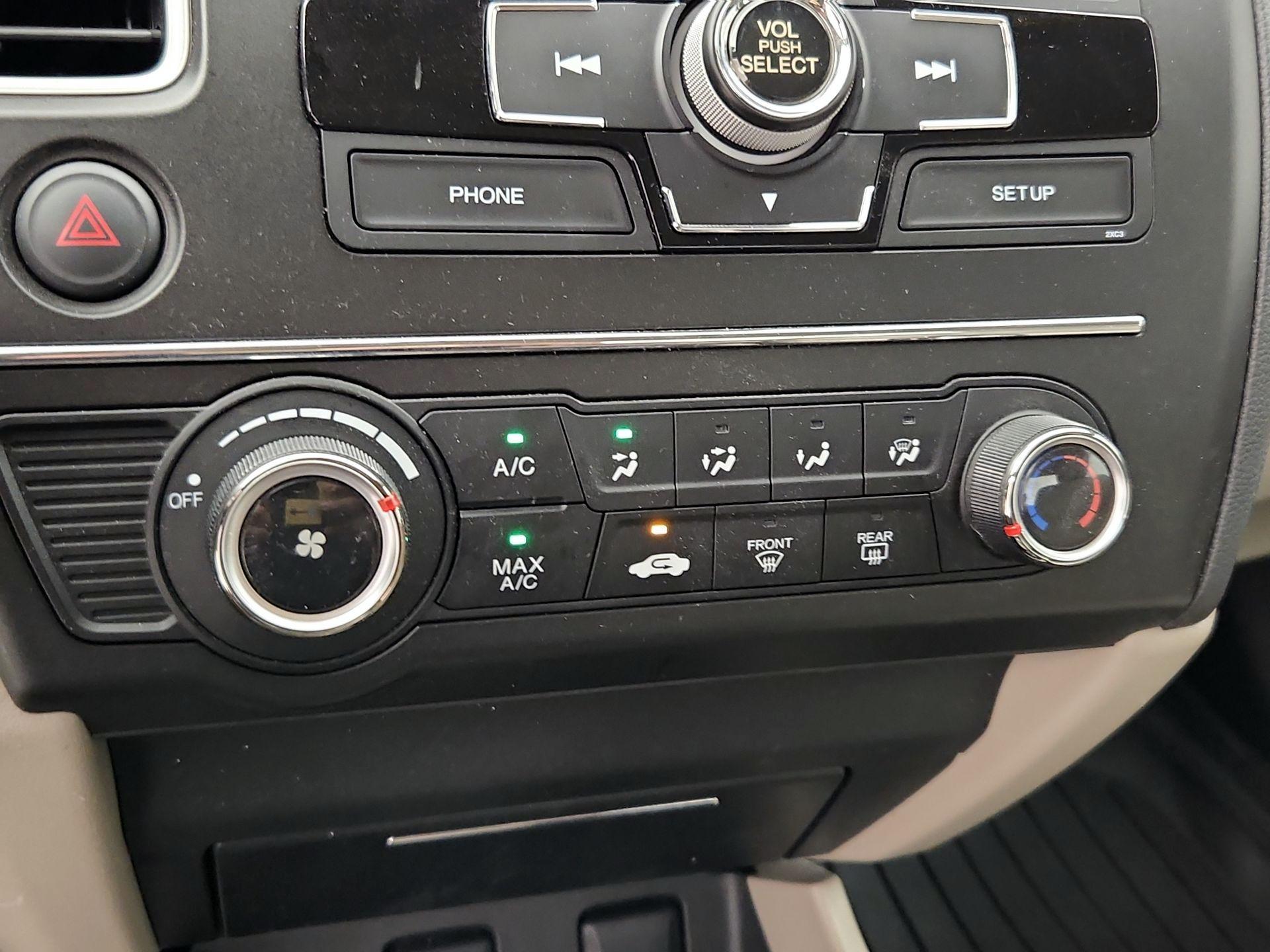 Thumbnail: 2014 Honda Civic - 16