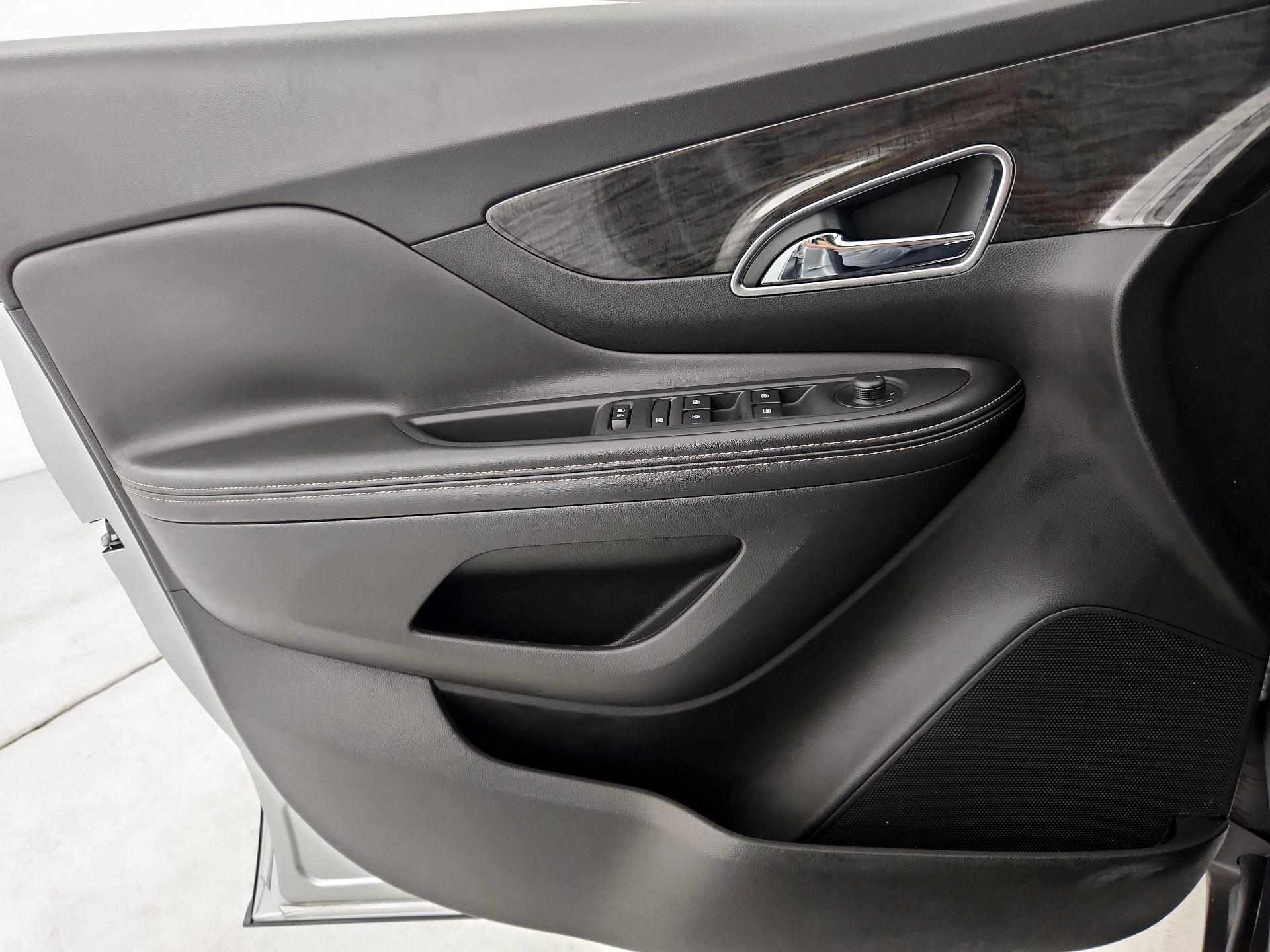 Thumbnail: 2015 Buick Encore - 12