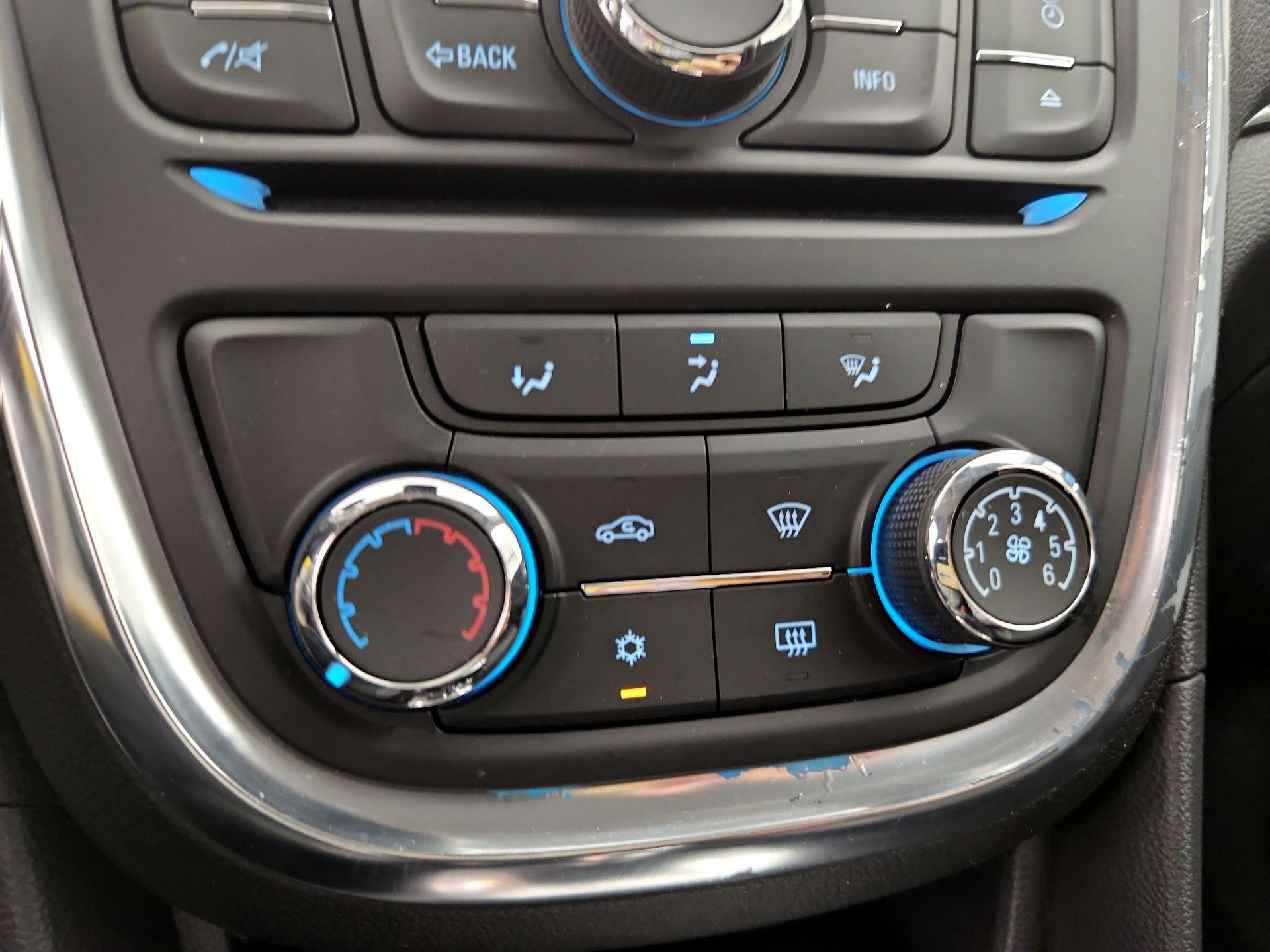 Thumbnail: 2015 Buick Encore - 16