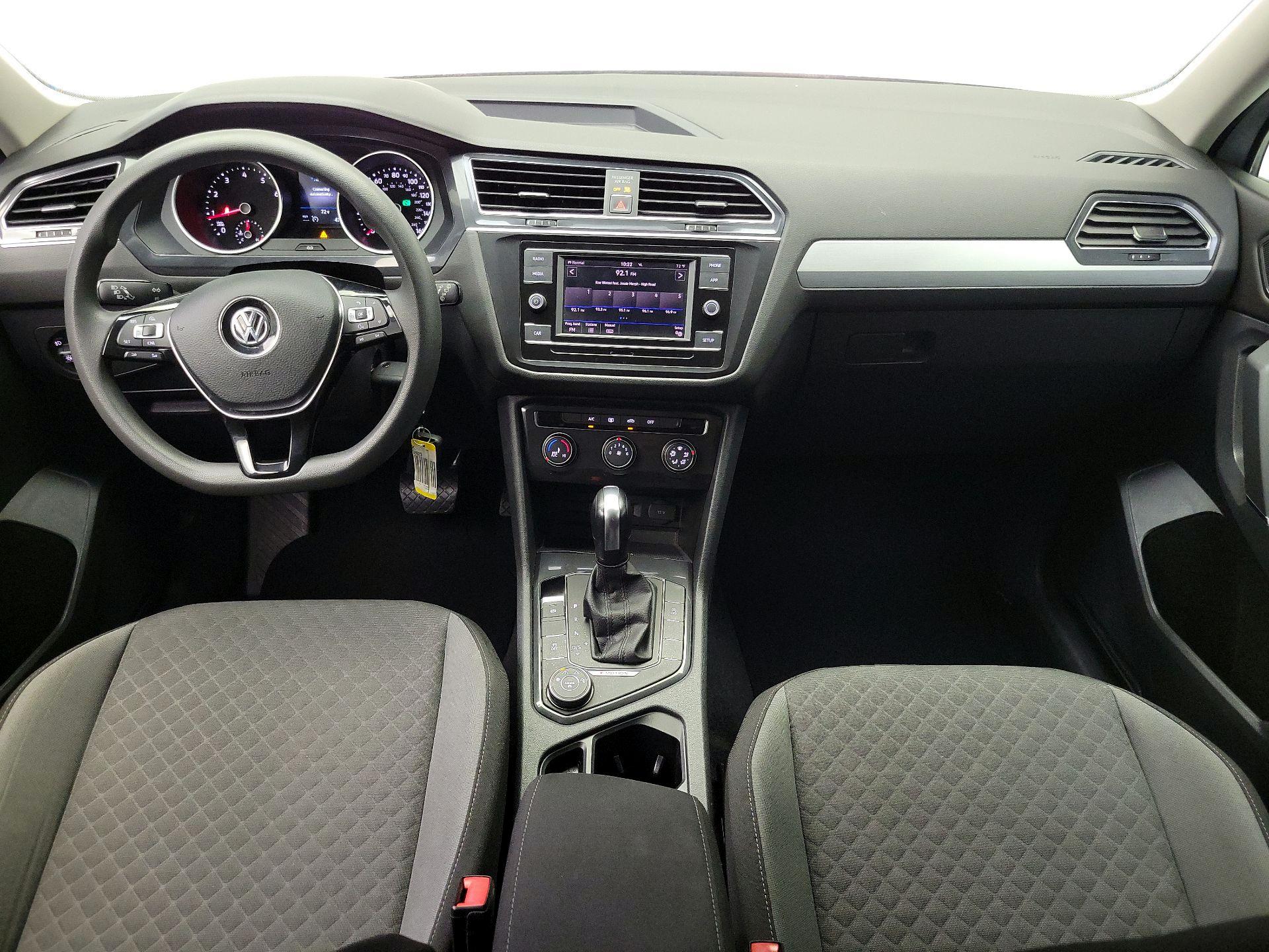 Thumbnail: 2018 Volkswagen Tiguan - 9