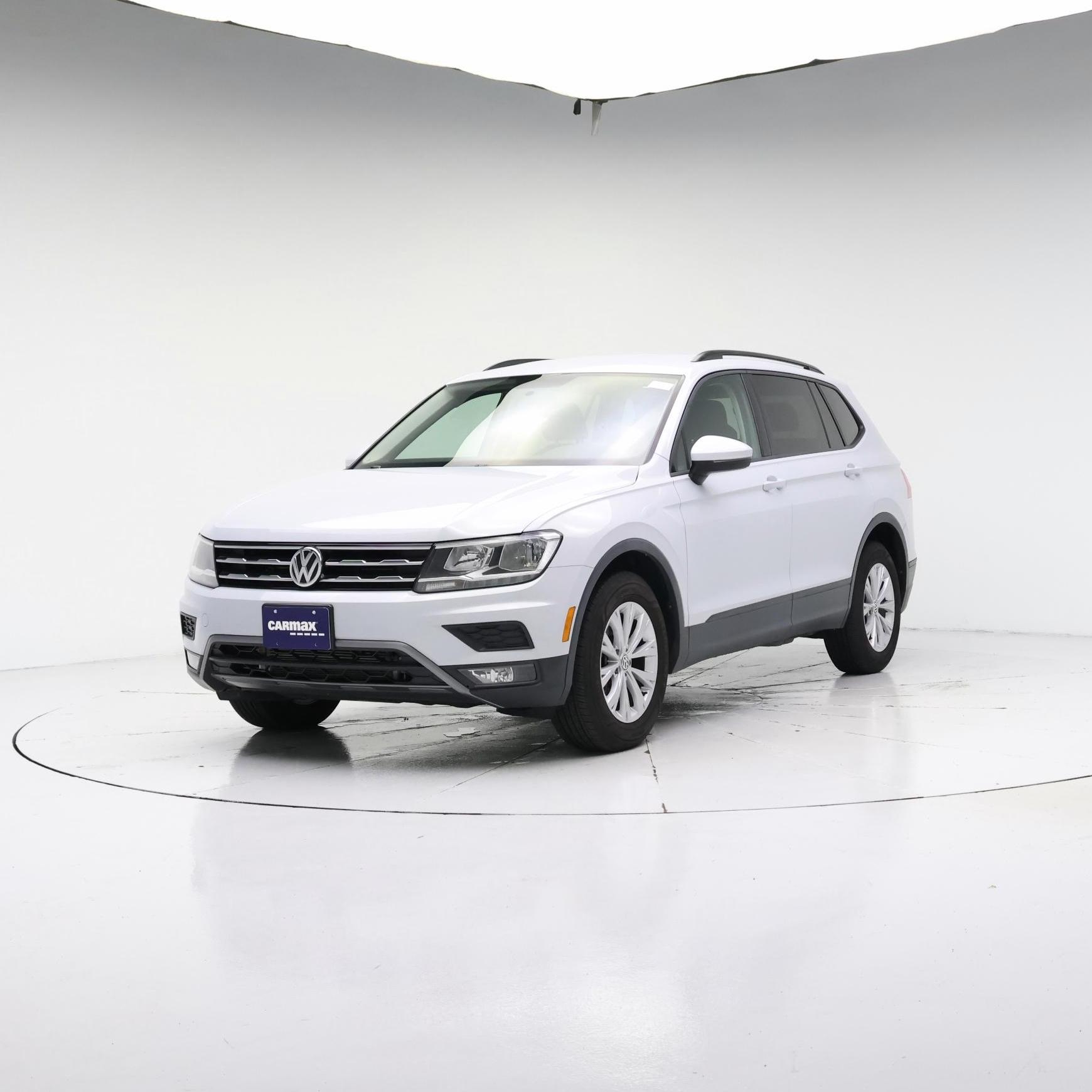Thumbnail: 2018 Volkswagen Tiguan - 4