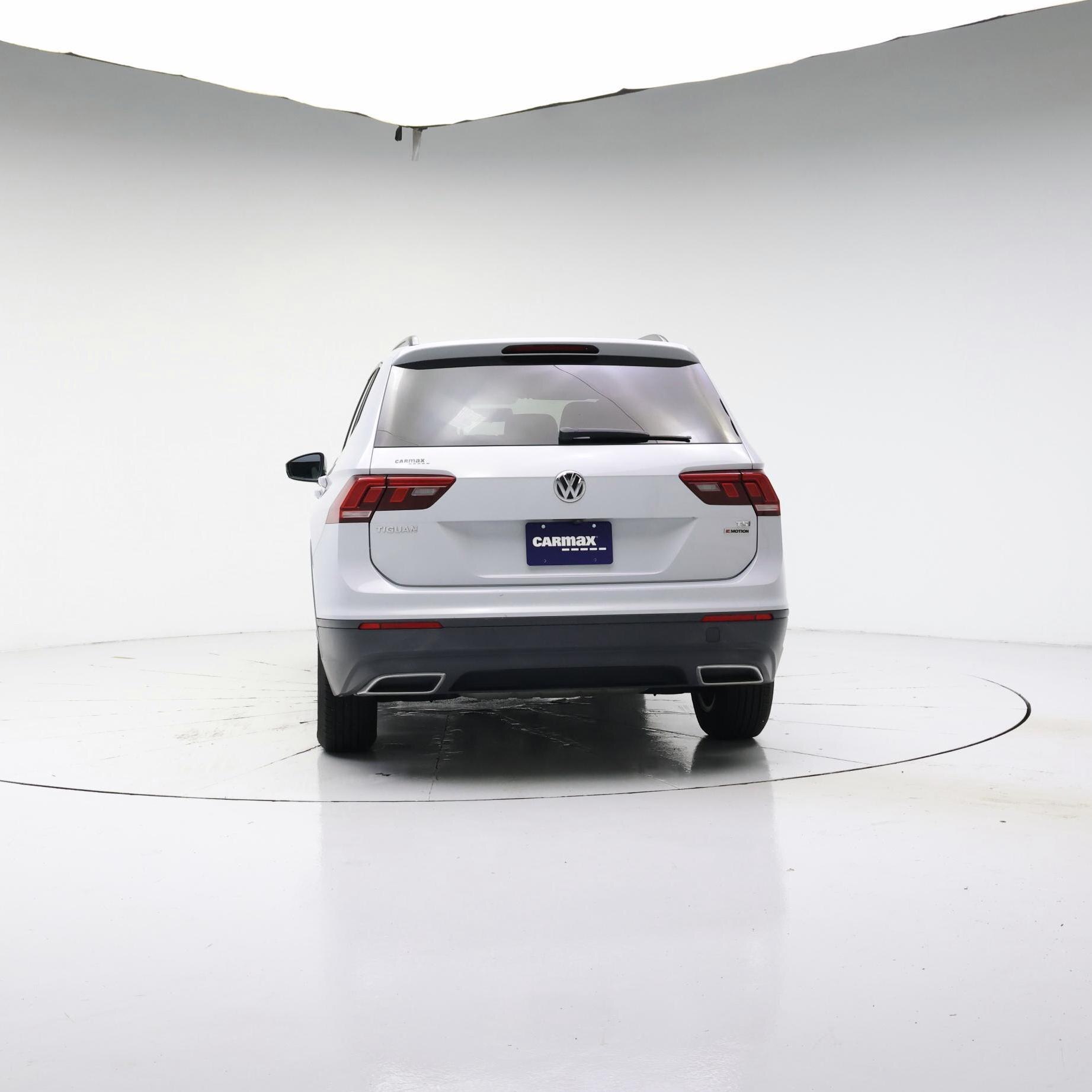 Thumbnail: 2018 Volkswagen Tiguan - 6