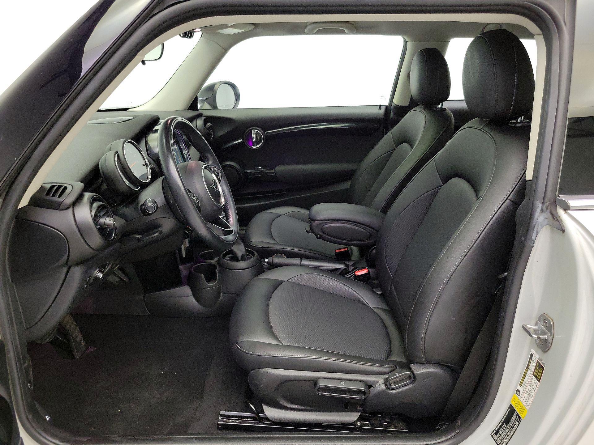 Thumbnail: 2019 MINI Cooper Hardtop - 11