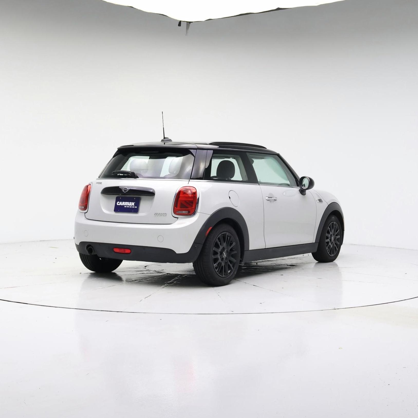 Thumbnail: 2019 MINI Cooper Hardtop - 8