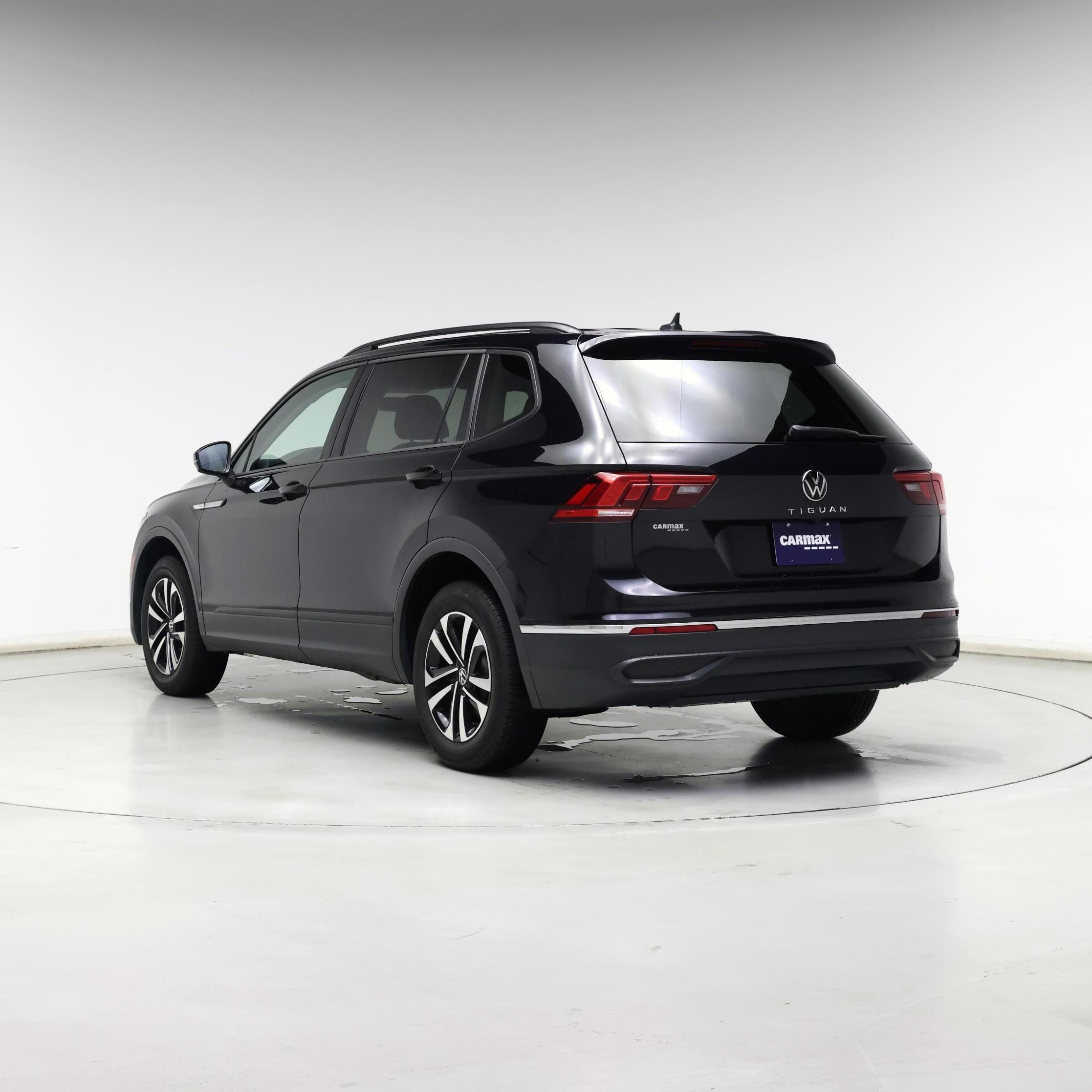 Thumbnail: 2022 Volkswagen Tiguan - 2