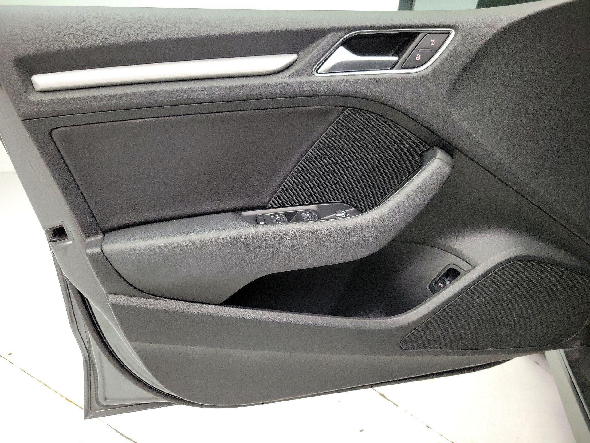 Thumbnail: 2016 Audi A3 - 12