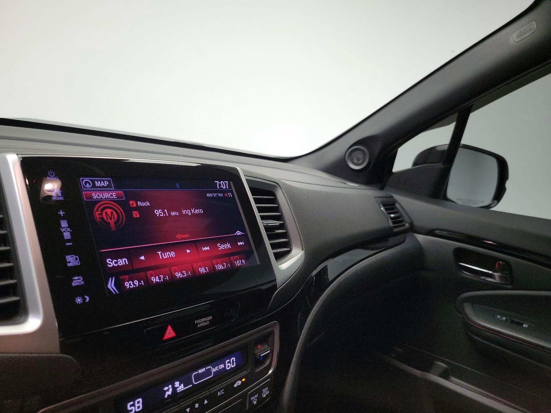Thumbnail: 2020 Honda Ridgeline - 16