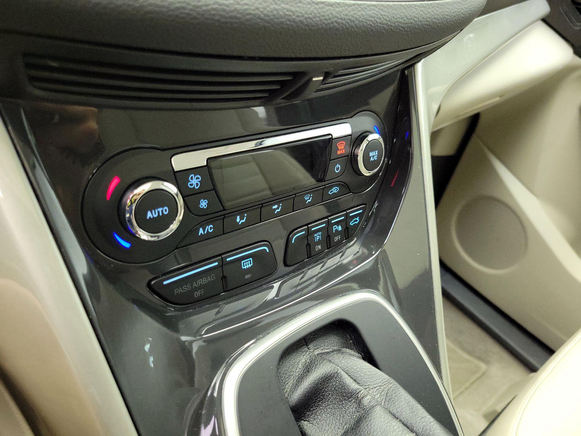 Thumbnail: 2014 Ford C-Max - 16