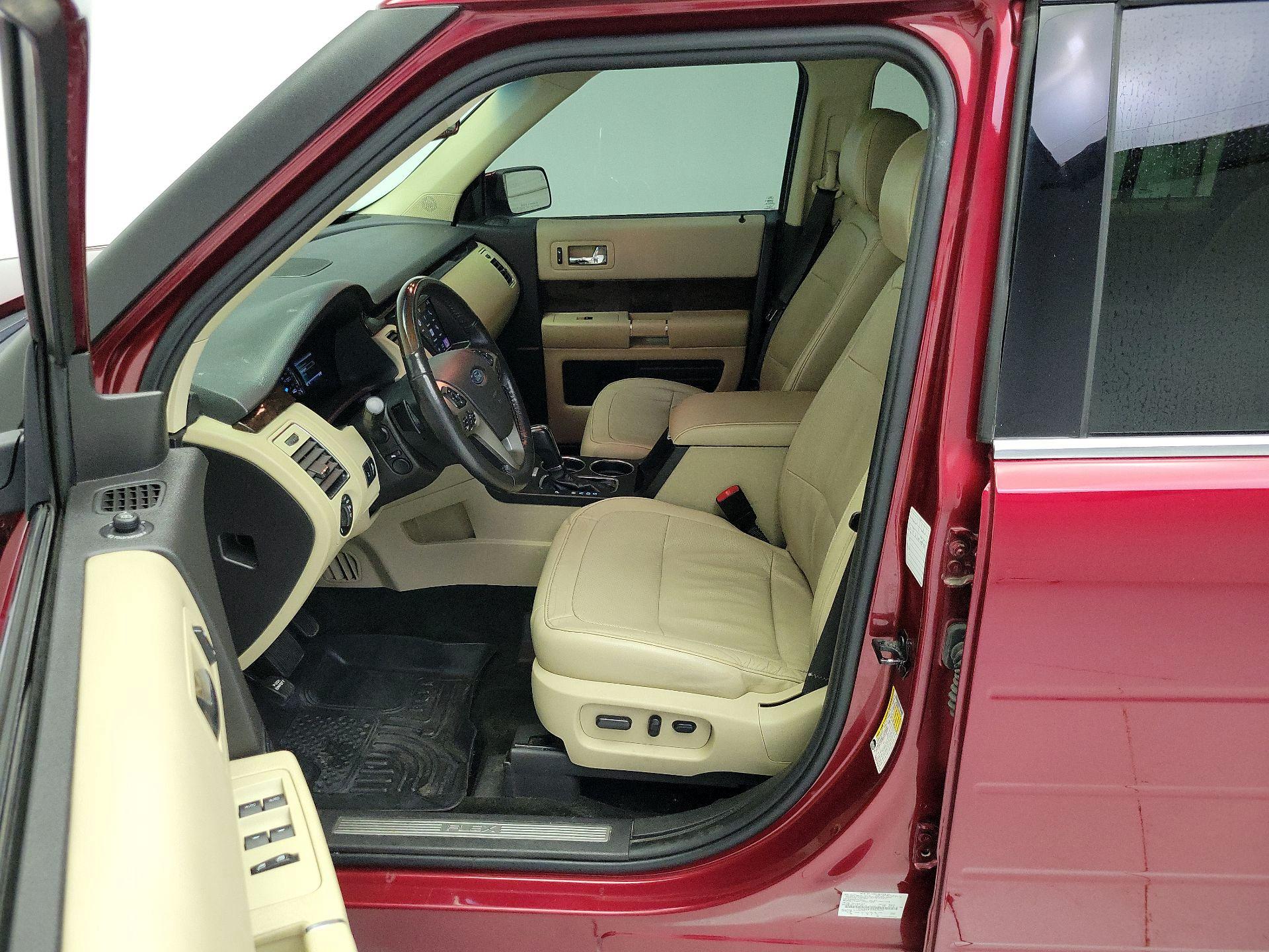 Thumbnail: 2018 Ford Flex - 11