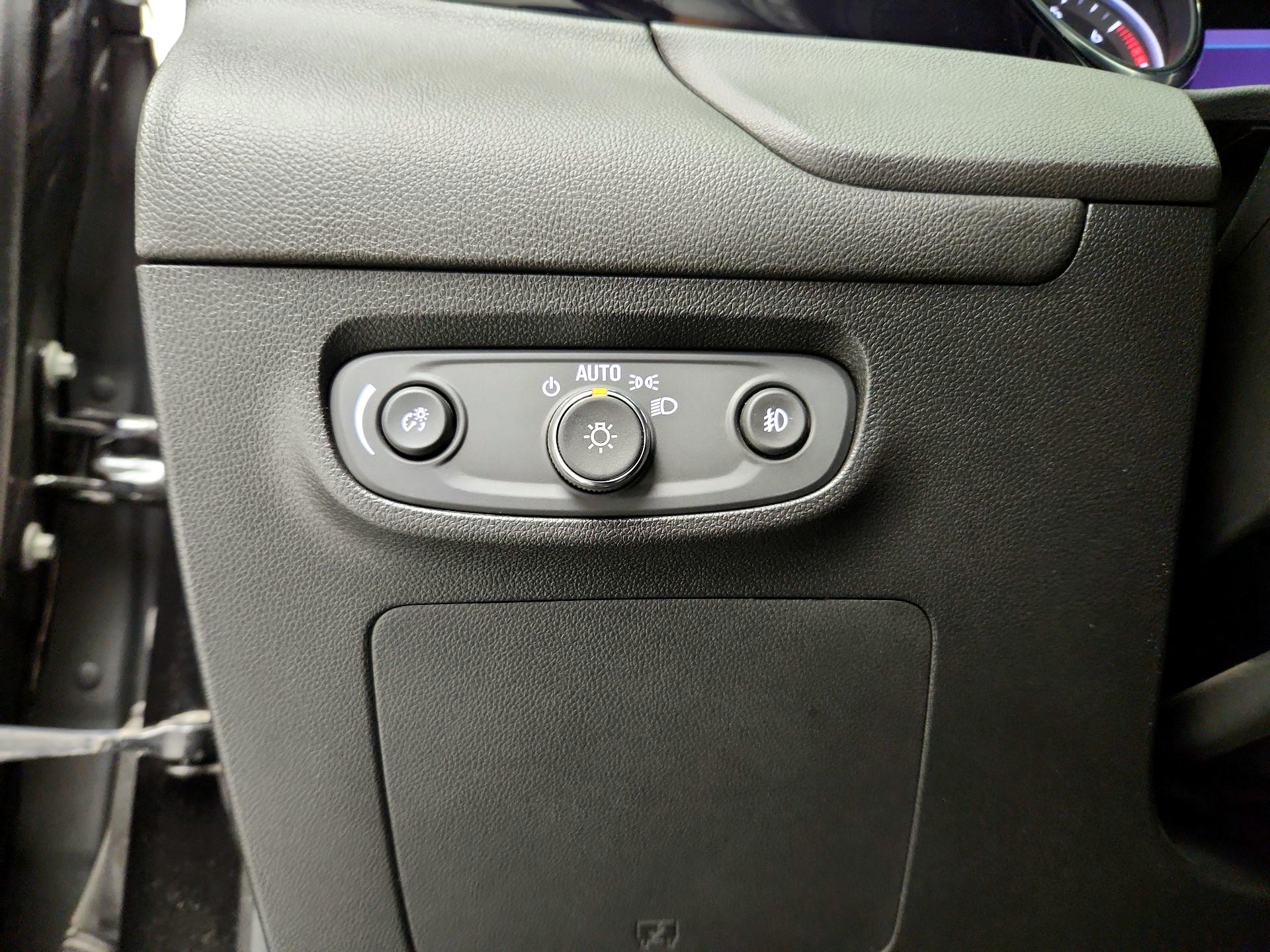 Thumbnail: 2020 Buick Encore GX - 13