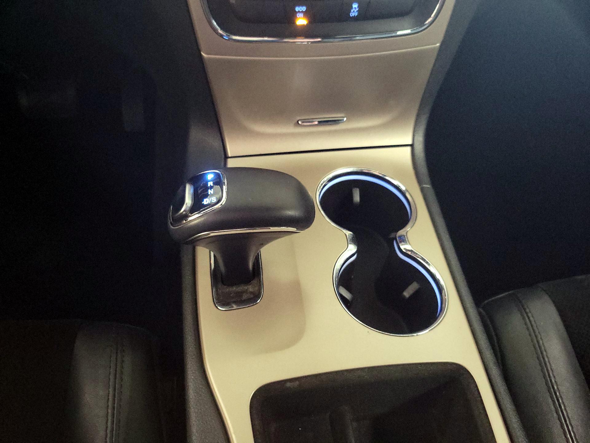 Thumbnail: 2014 Jeep Grand Cherokee - 17