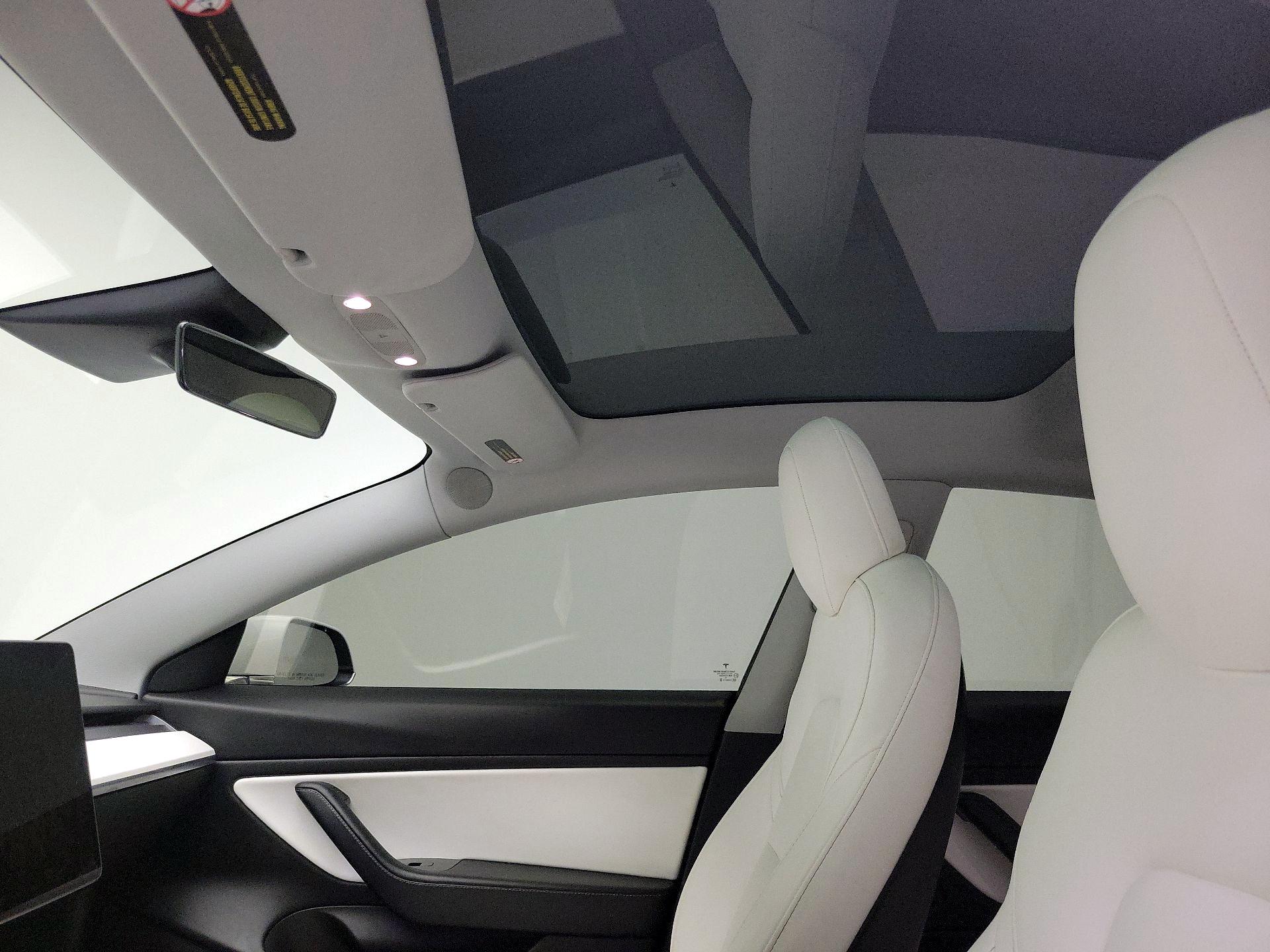 Thumbnail: 2020 Tesla Model 3 - 19