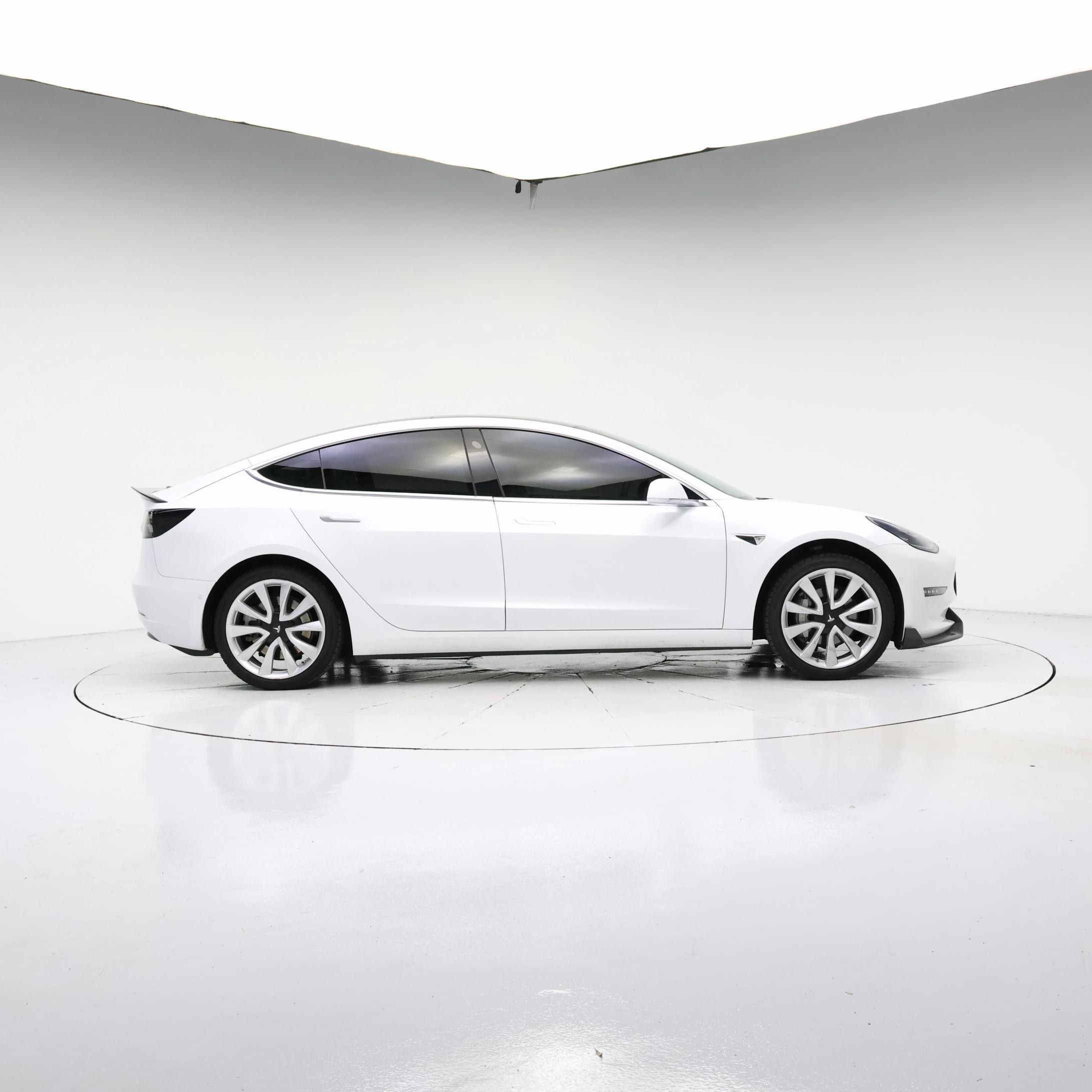 Thumbnail: 2020 Tesla Model 3 - 7