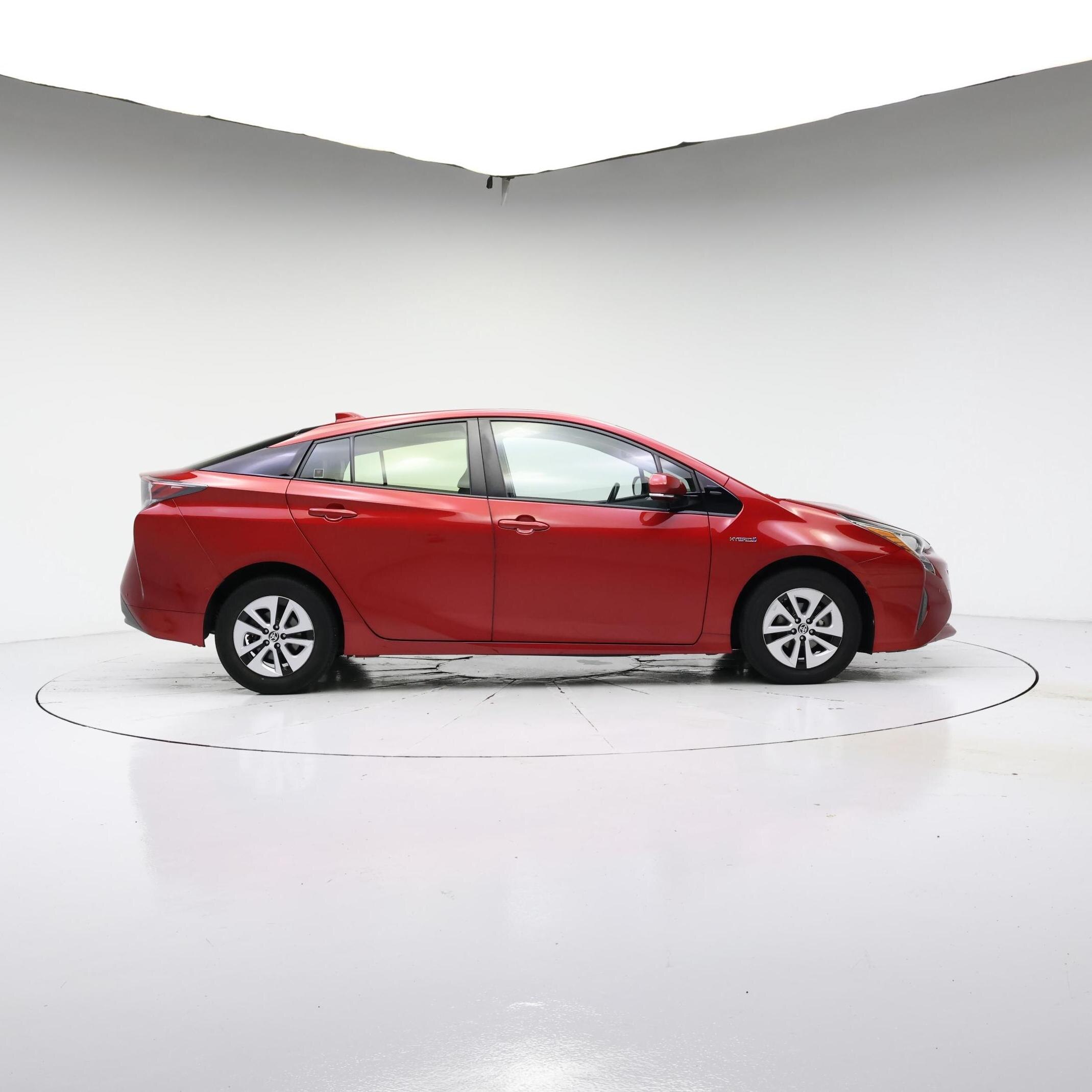 Thumbnail: 2017 Toyota Prius - 7