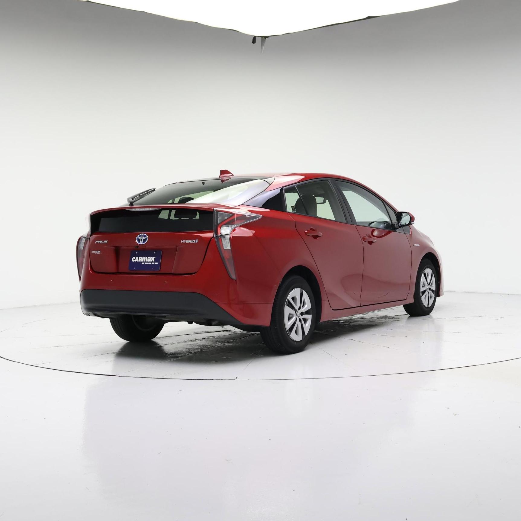 Thumbnail: 2017 Toyota Prius - 8