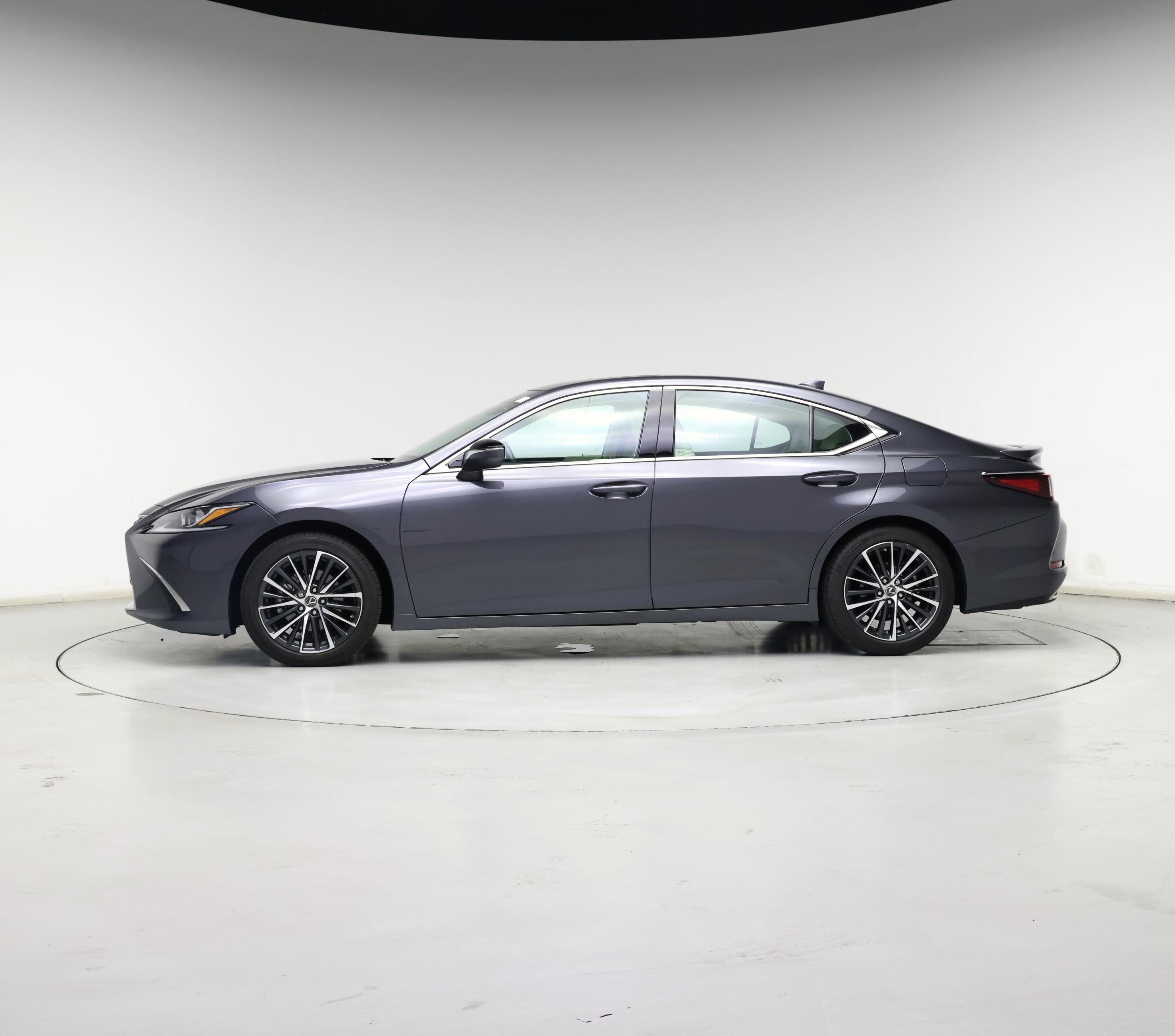 Thumbnail: 2022 Lexus ES - 3