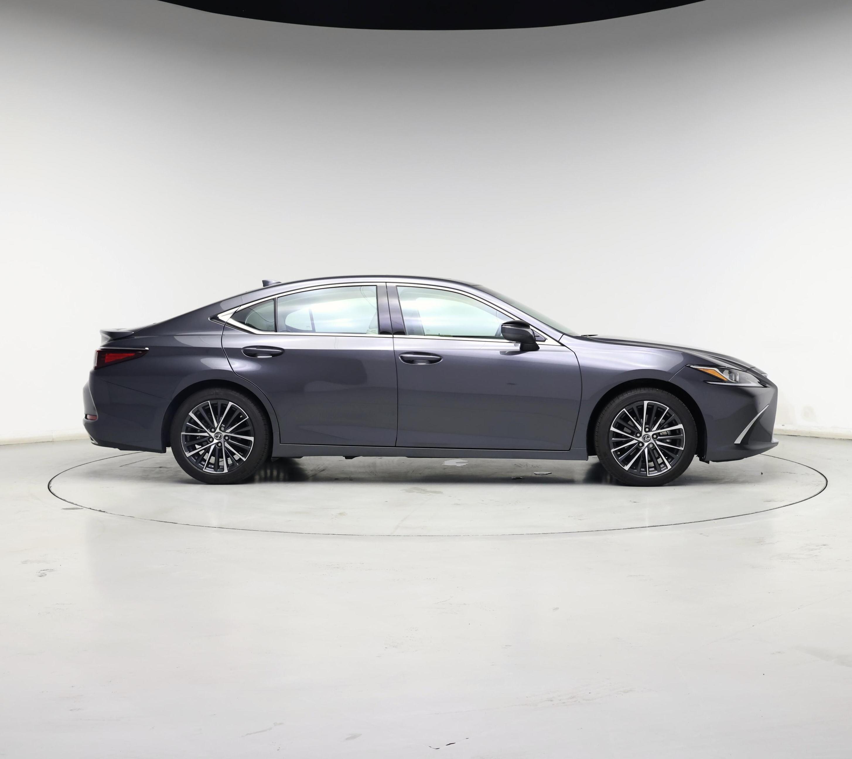 Thumbnail: 2022 Lexus ES - 7