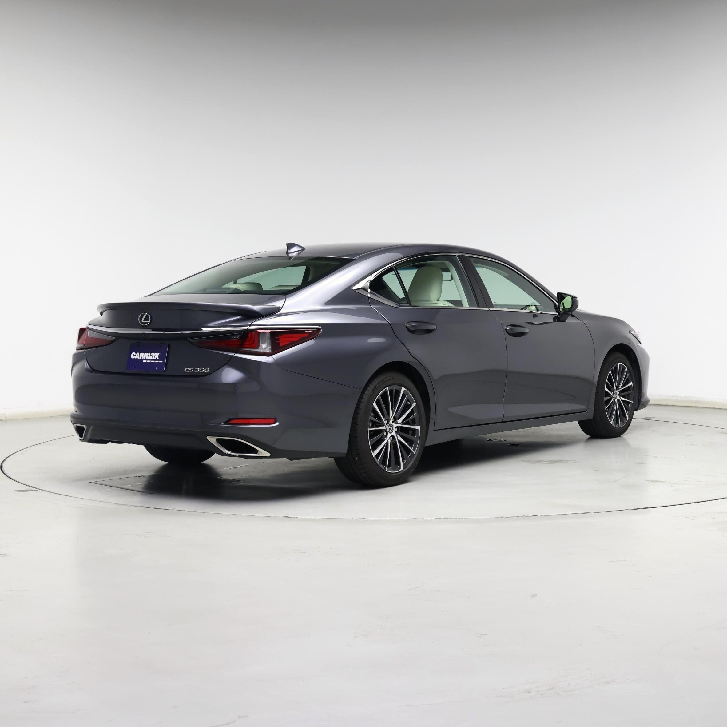Thumbnail: 2022 Lexus ES - 8