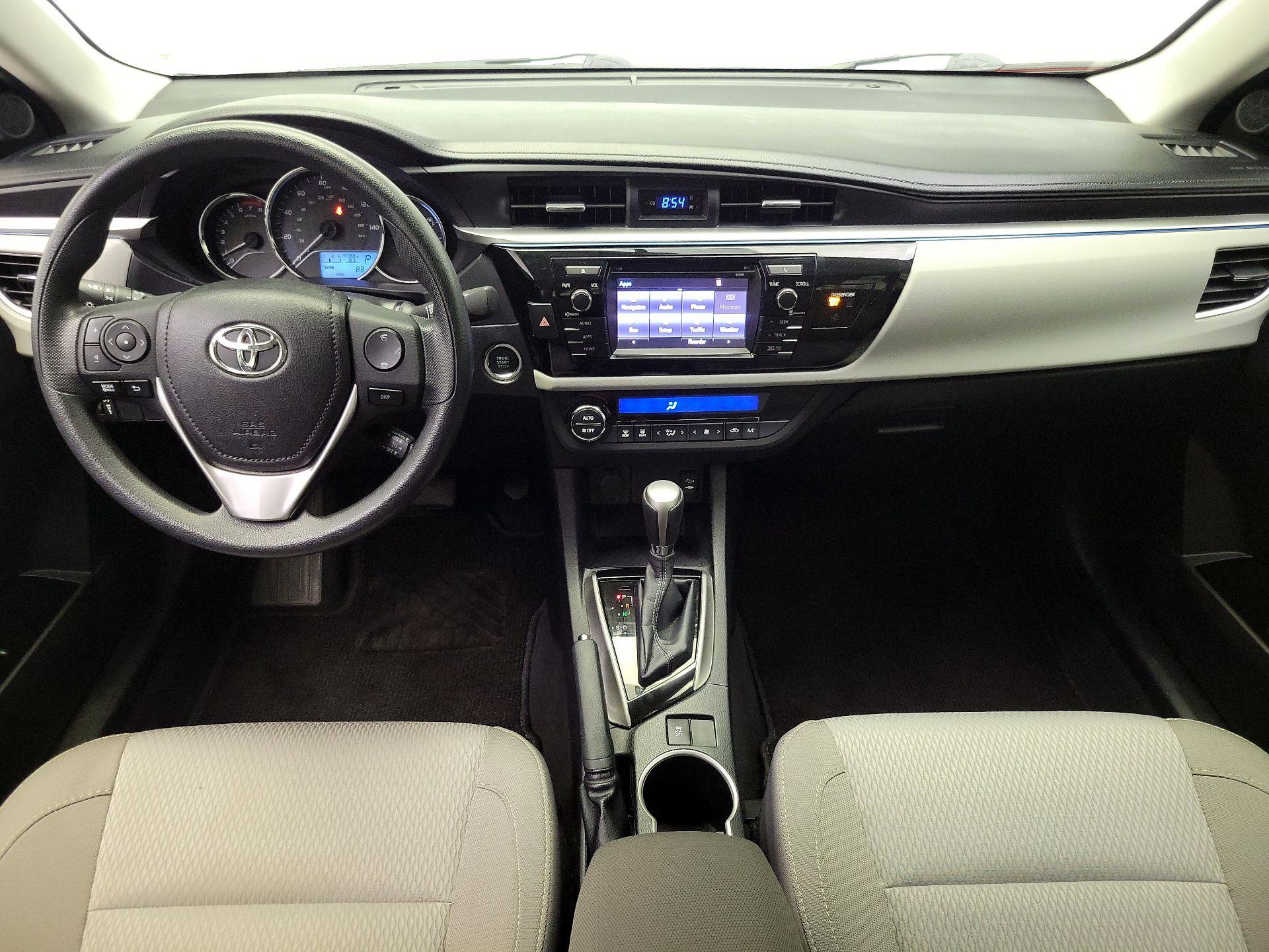Thumbnail: 2015 Toyota Corolla - 9