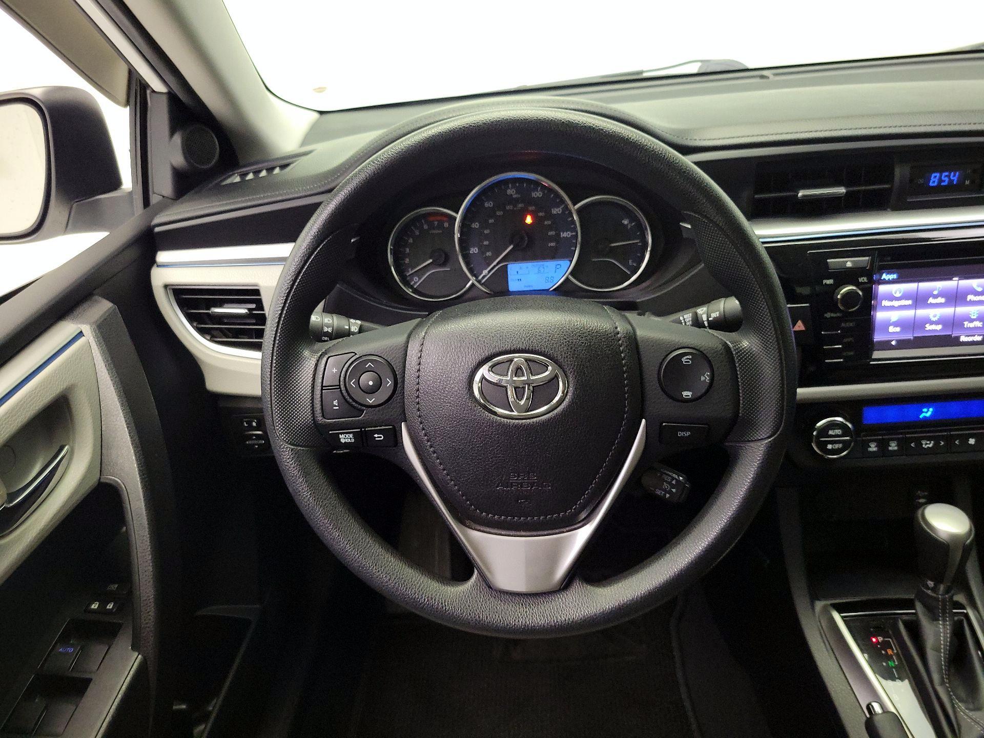 Thumbnail: 2015 Toyota Corolla - 10