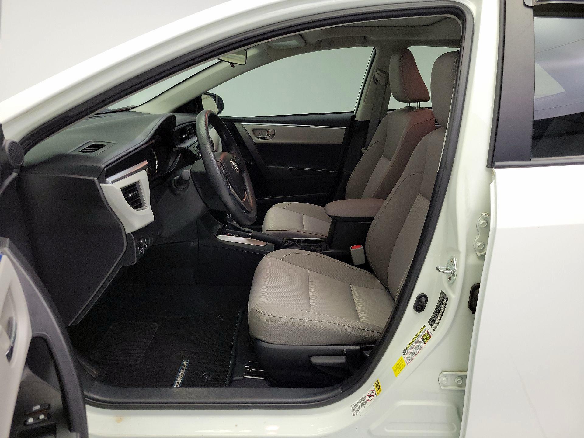Thumbnail: 2015 Toyota Corolla - 11