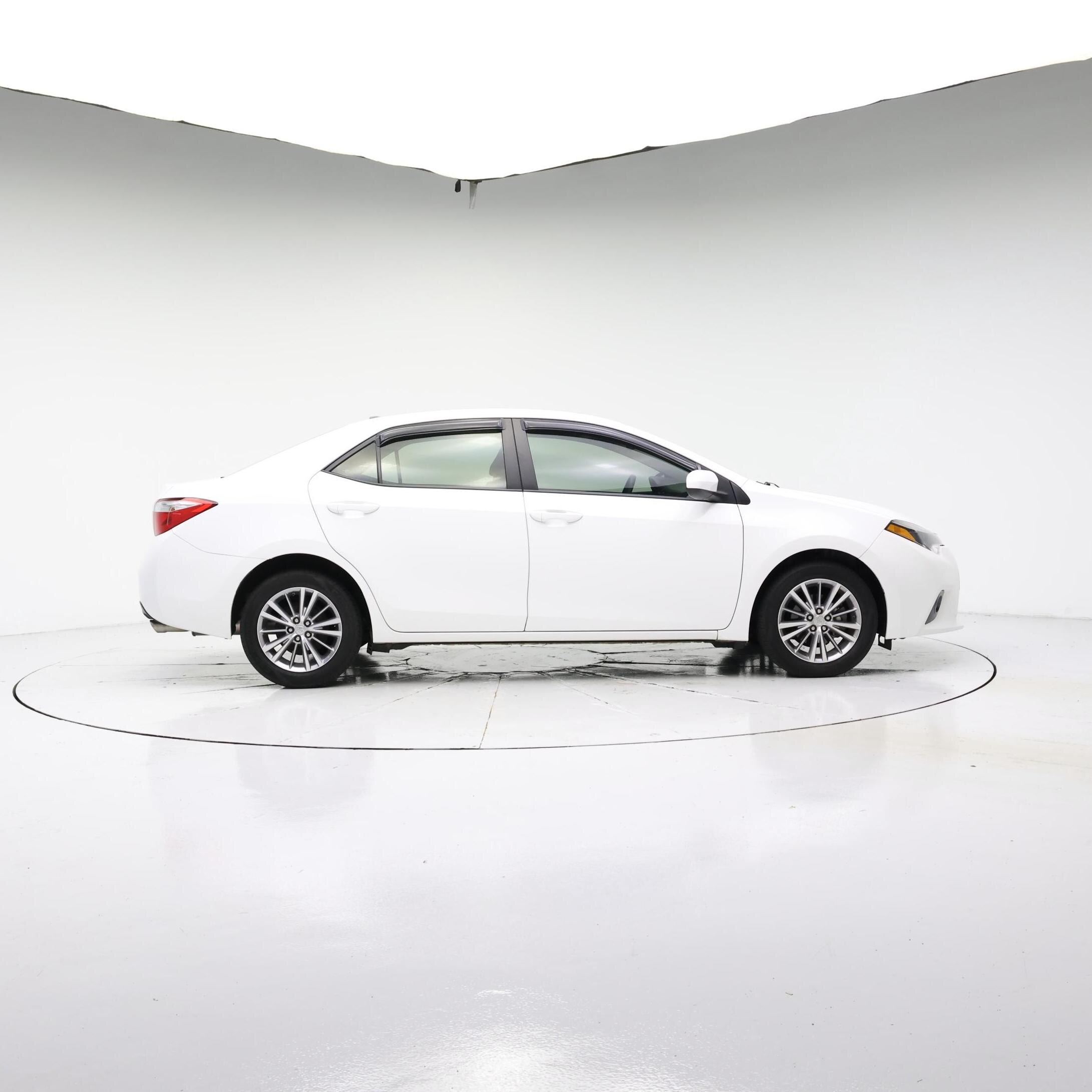 Thumbnail: 2015 Toyota Corolla - 7