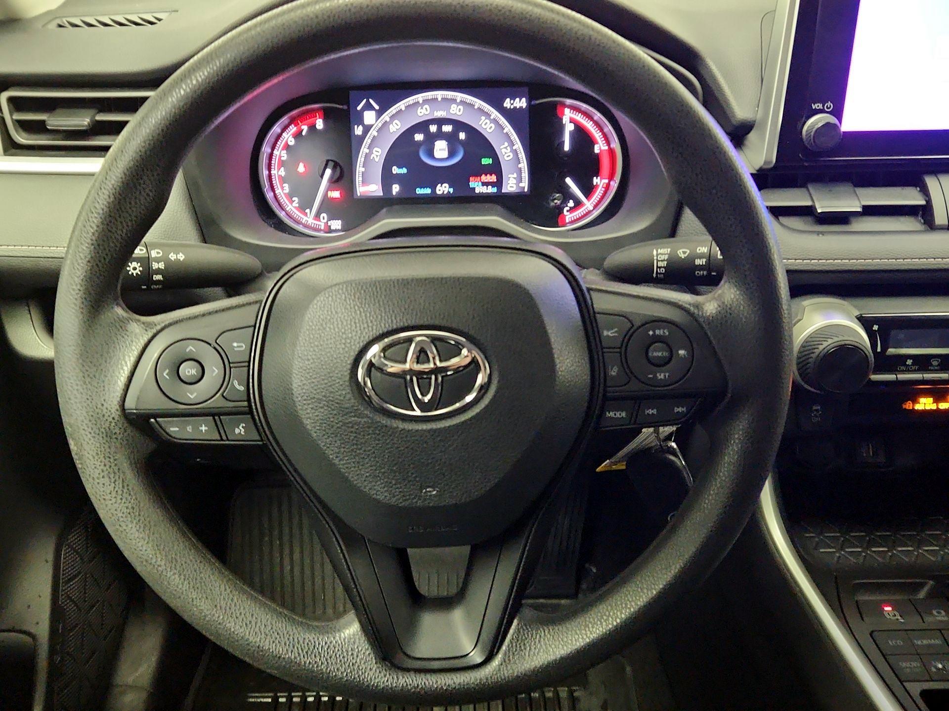 Thumbnail: 2023 Toyota RAV4 - 10