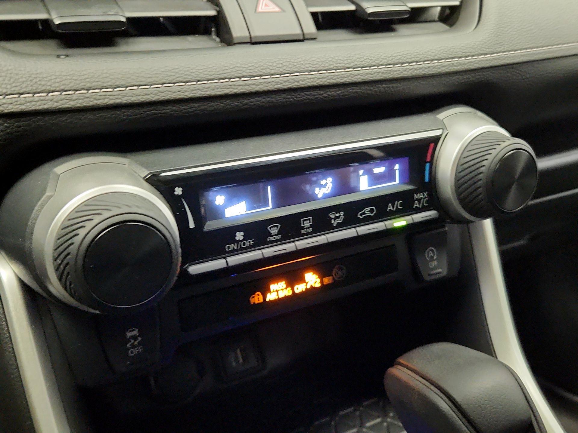Thumbnail: 2023 Toyota RAV4 - 16