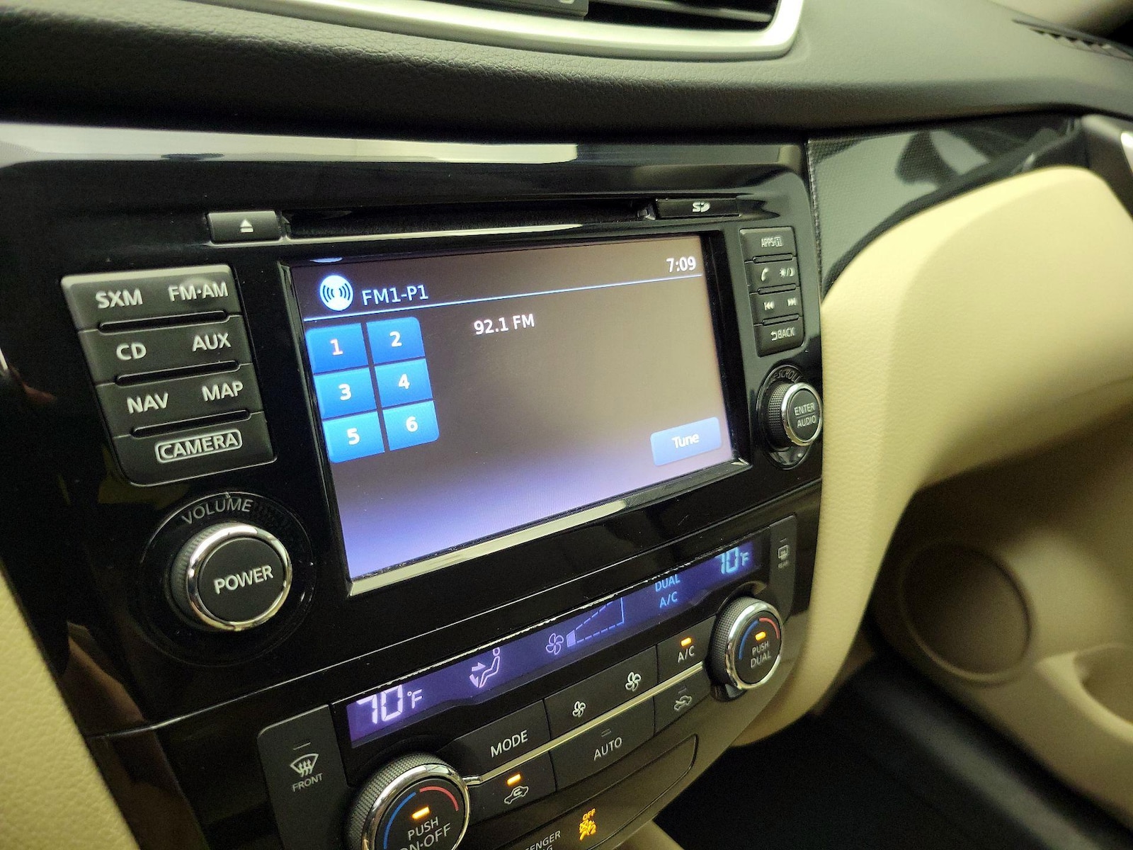 2016 Nissan Rogue SL - Photo 17