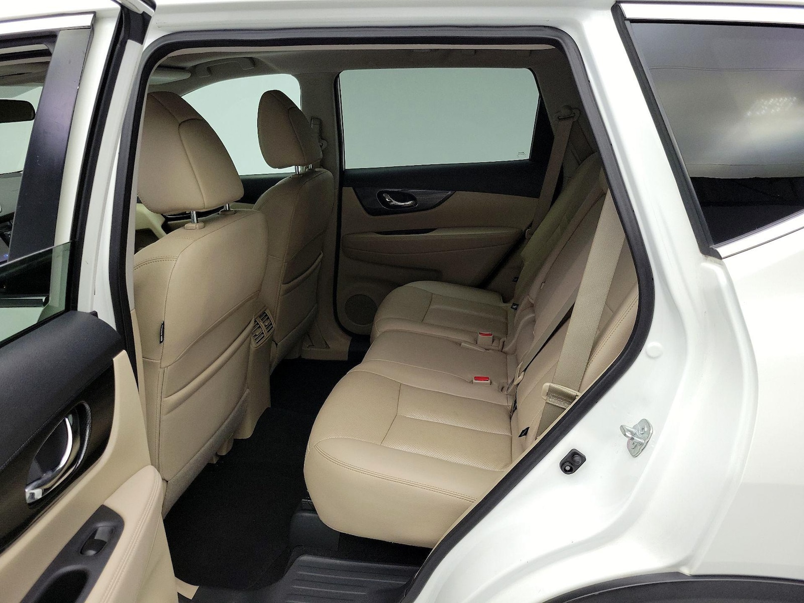 2016 Nissan Rogue SL - Photo 22