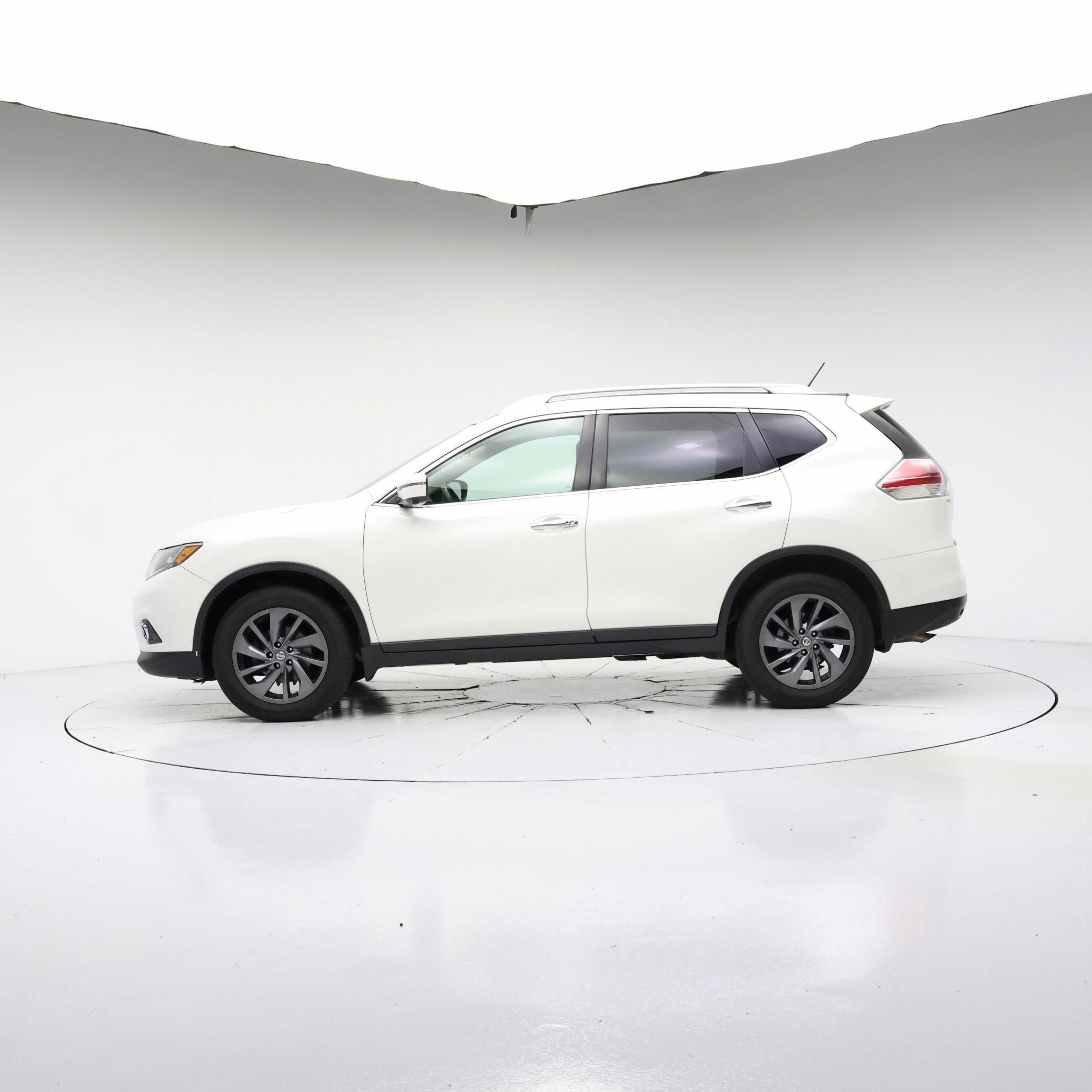 Thumbnail: 2016 Nissan Rogue - 3