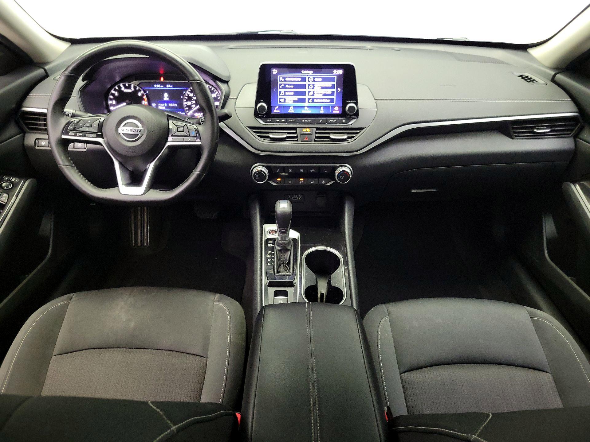 Thumbnail: 2022 Nissan Altima - 9